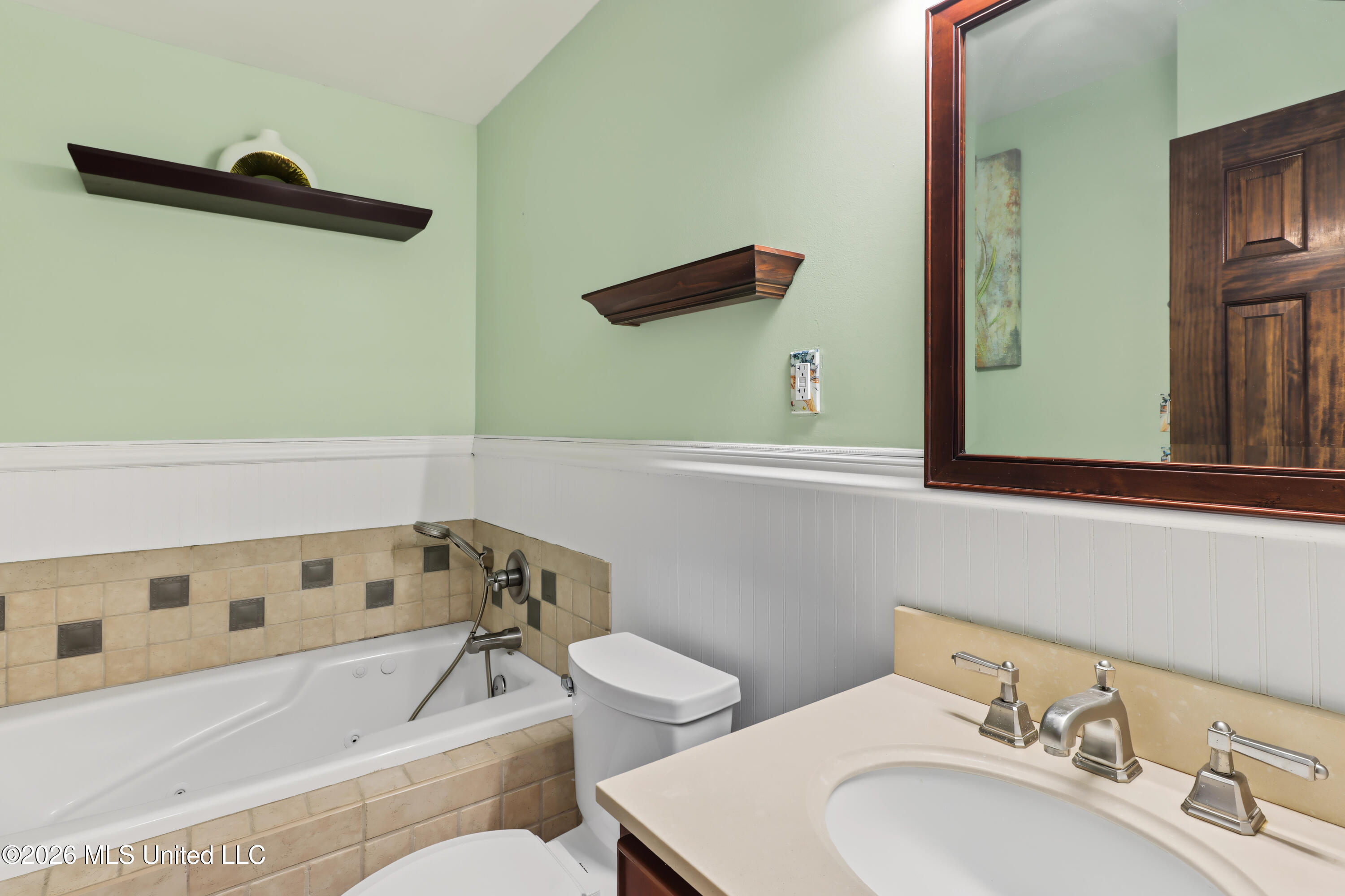 2213 North Street Property Photo 20