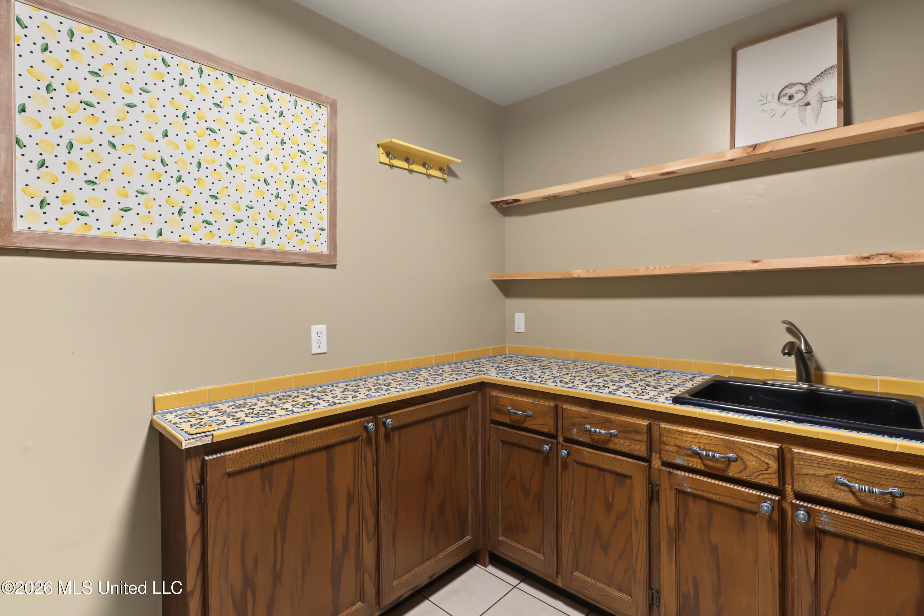 2213 North Street Property Photo 22