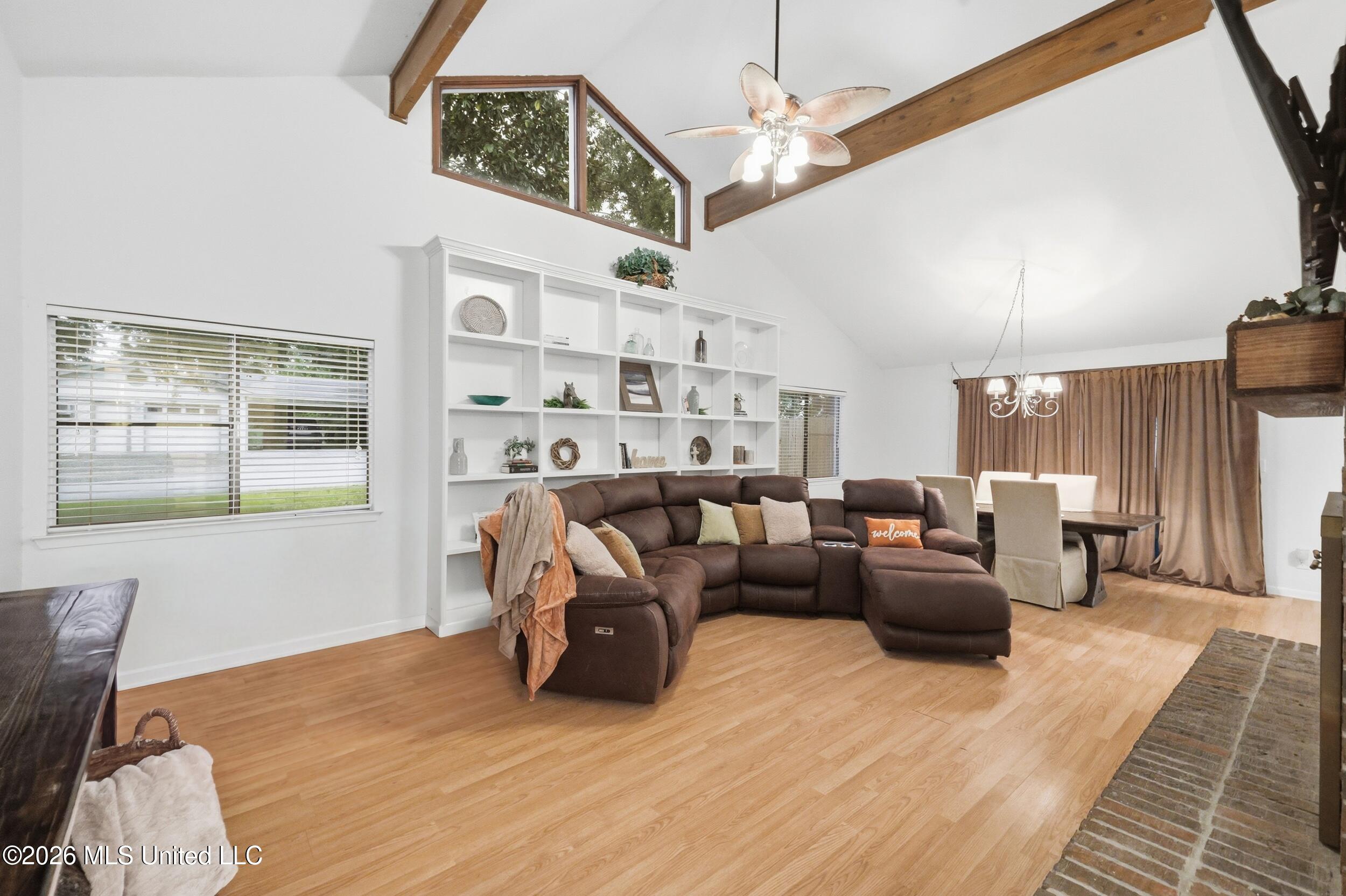 5420 E Diamondhead Drive Property Photo 11