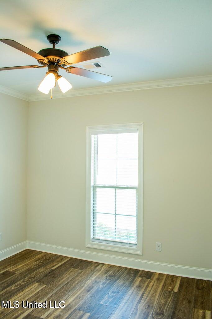 231 Buttonwood Lane Property Photo 16