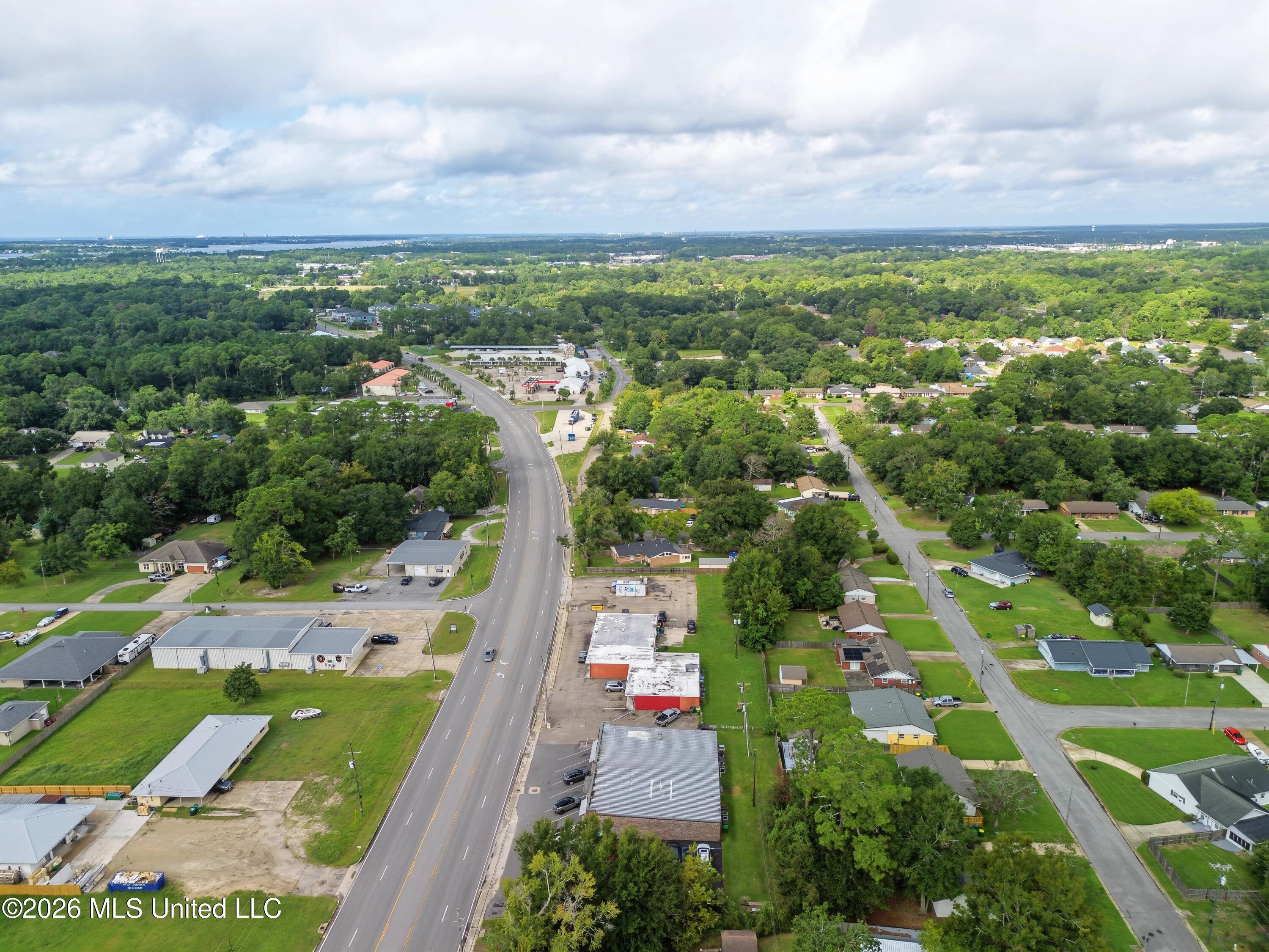 15506 Lemoyne Boulevard Property Photo 15