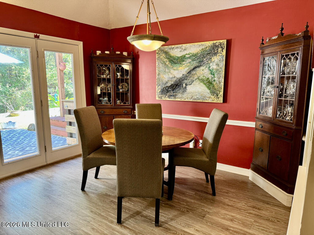 151 Mallard Pointe Drive Property Photo 7