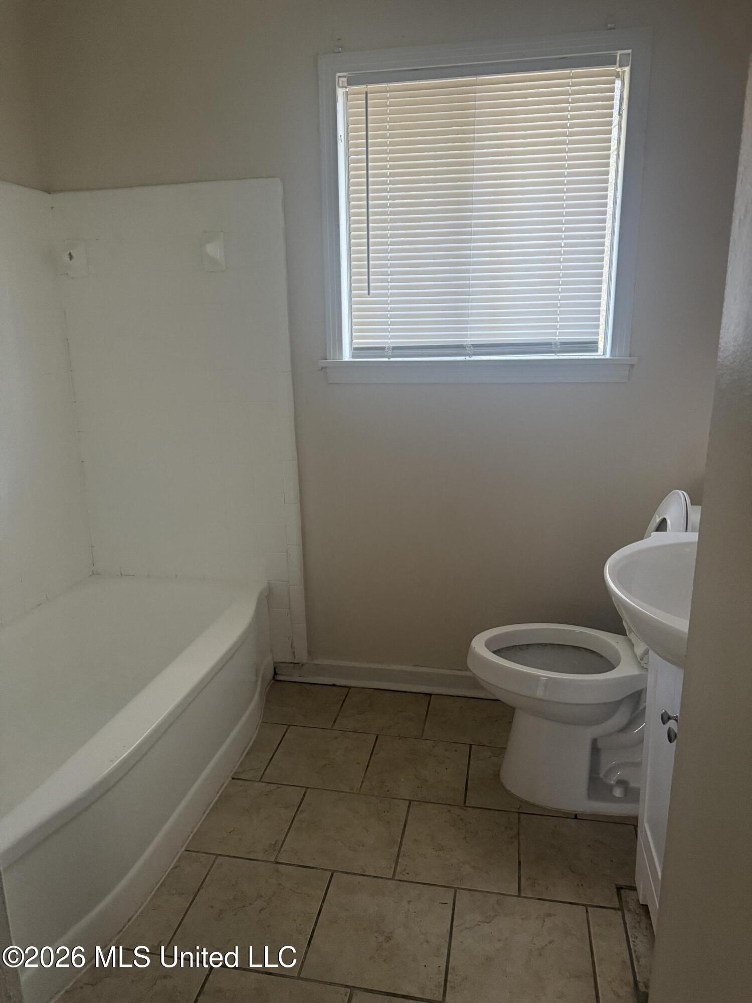 2904 Marwood Drive Property Photo 4