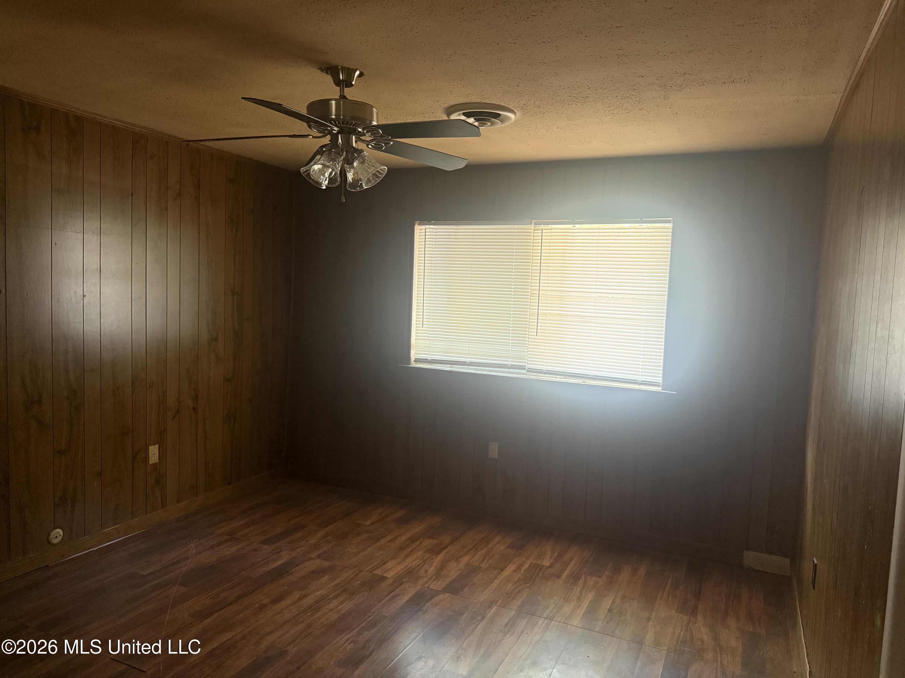 2904 Marwood Drive Property Photo 5