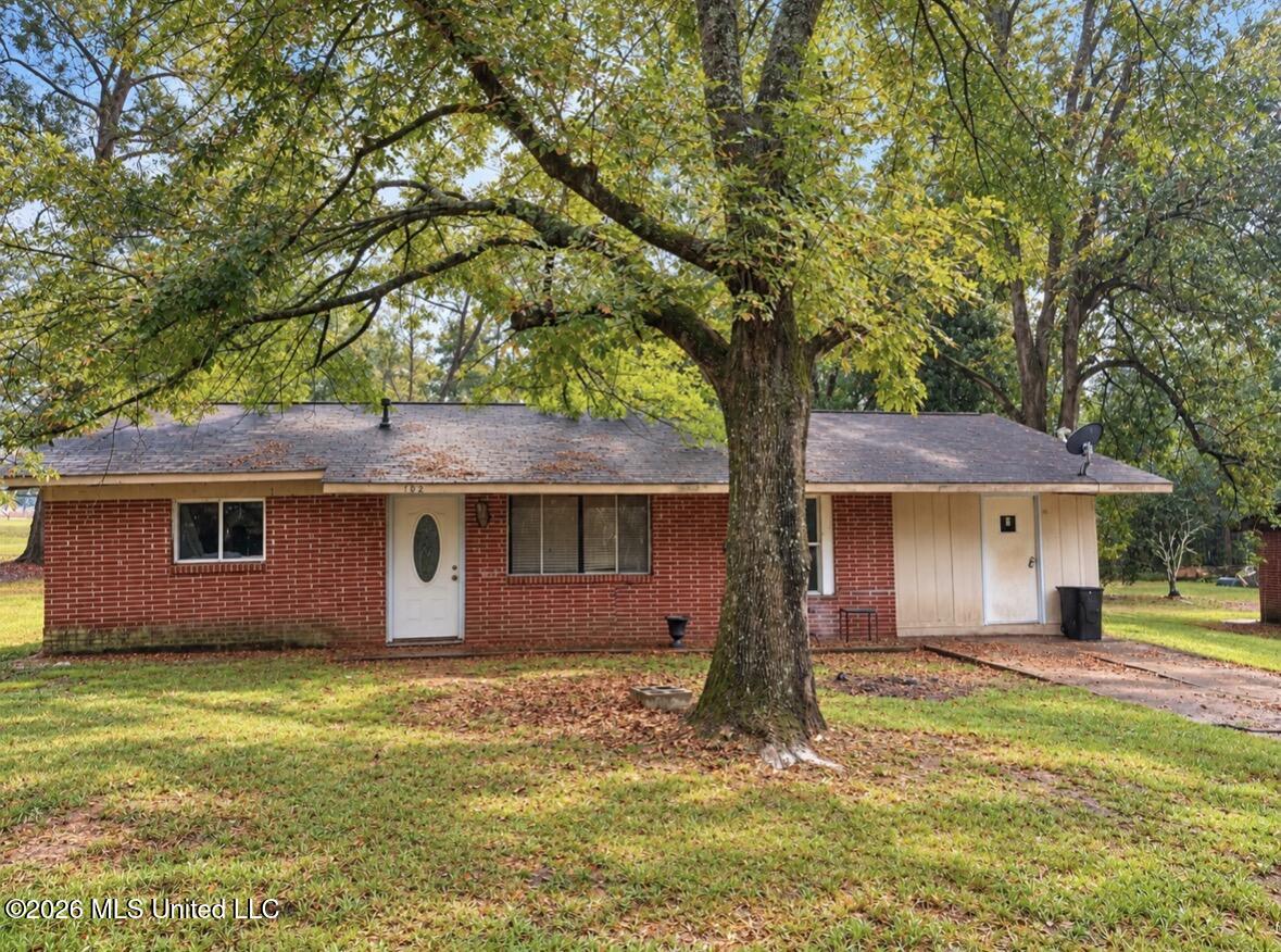 102 Lady Catherine Road Property Photo 1