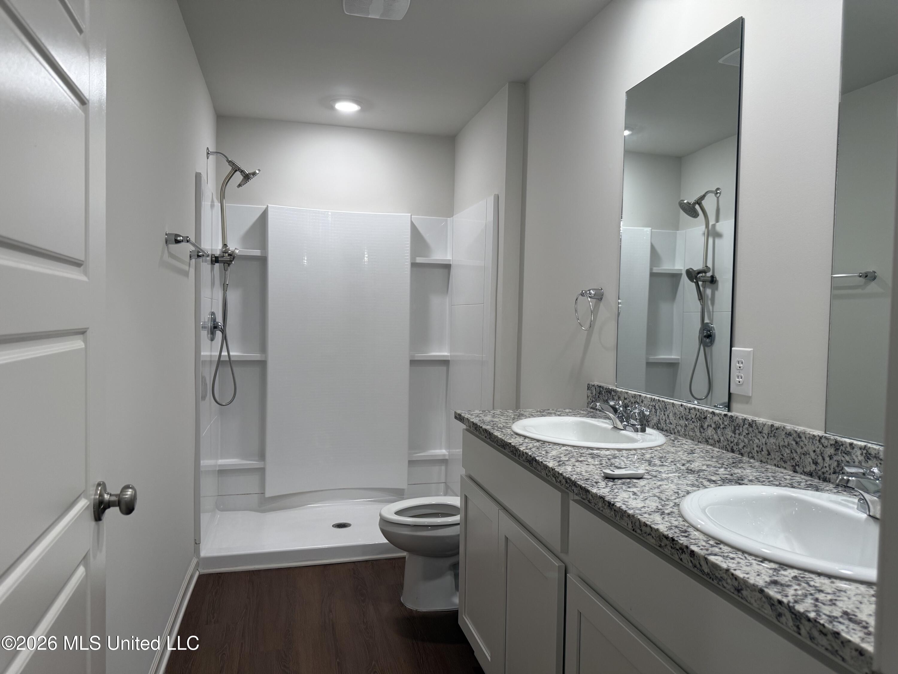 126 Cedar Ridge Boulevard Property Photo 7