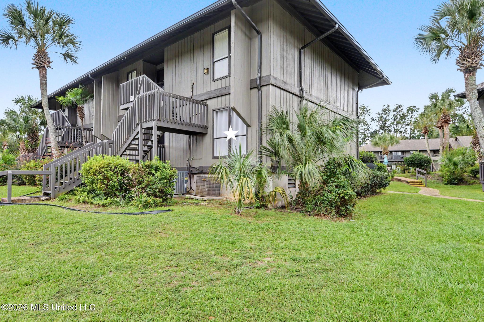 175 Lanai Property Photo 2