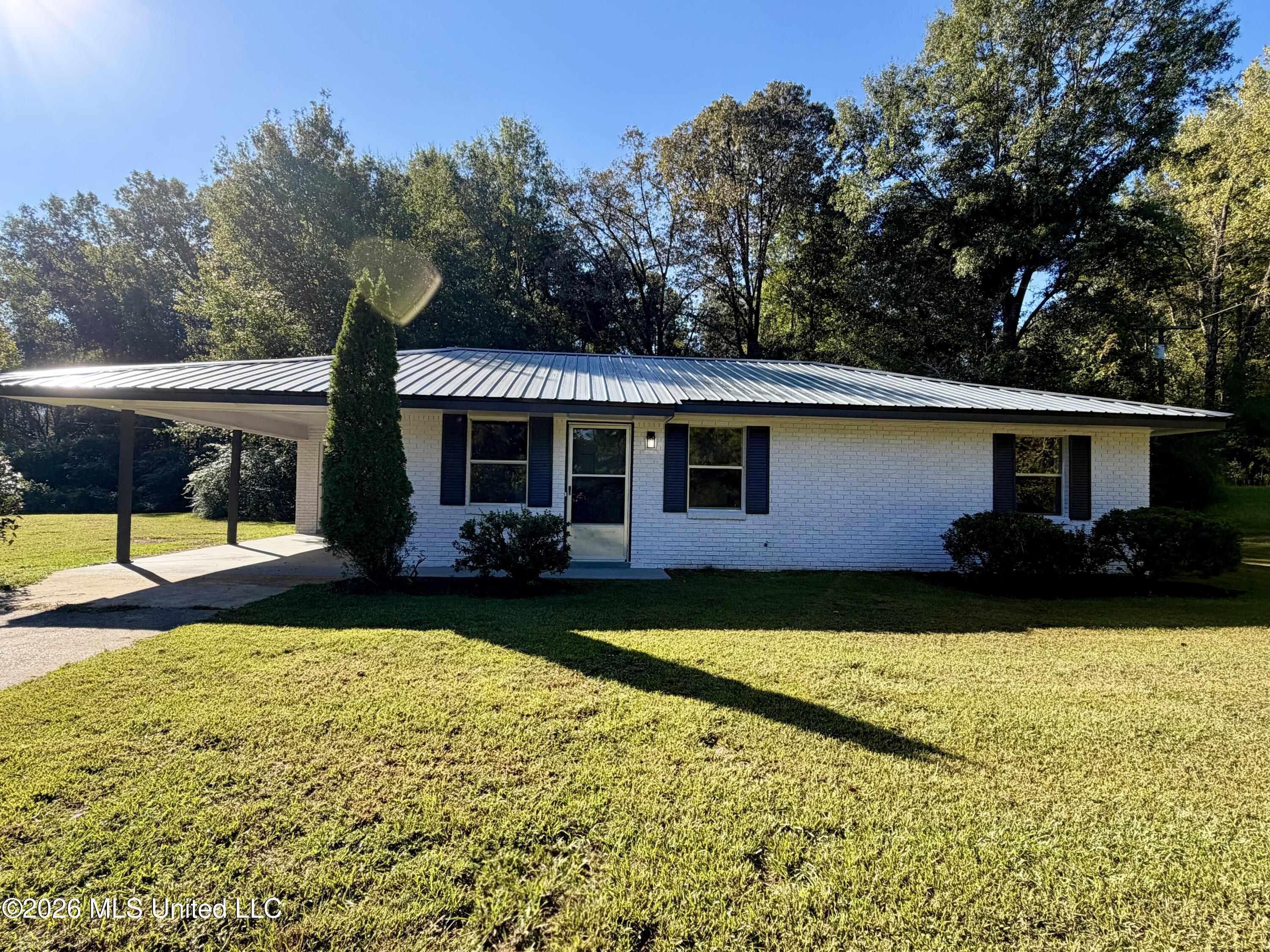 45 Delta Drive Property Photo 1
