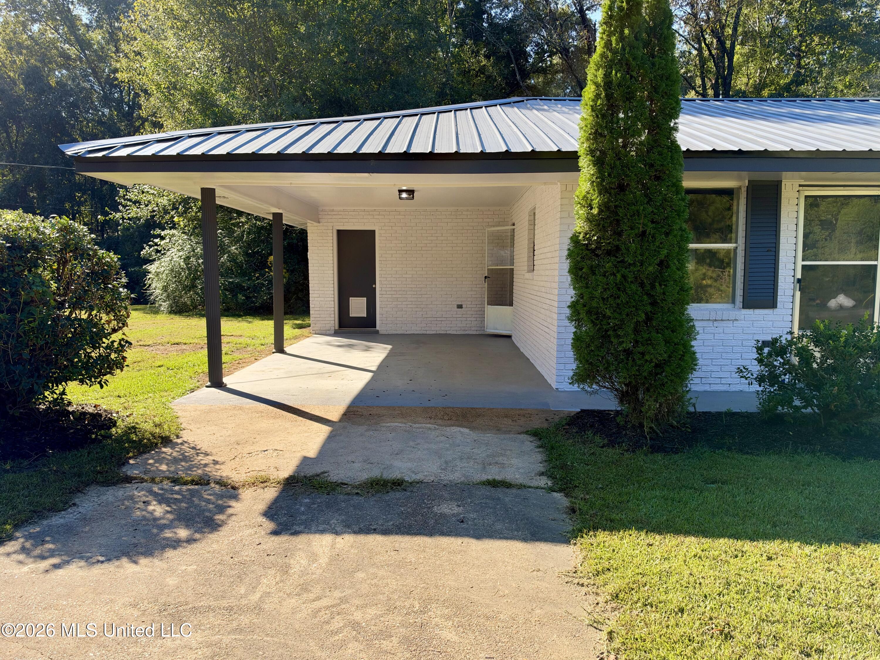 45 Delta Drive Property Photo 4
