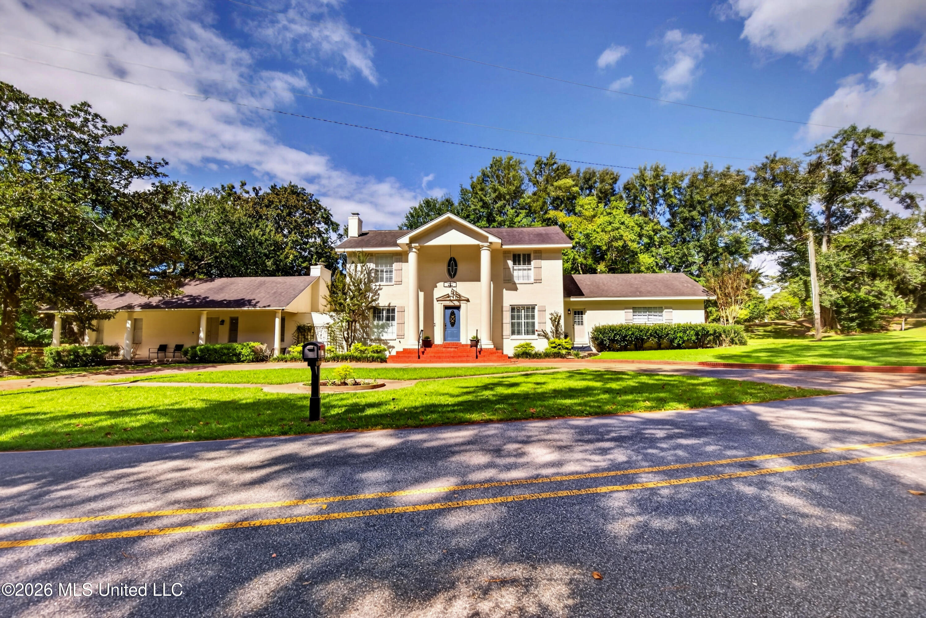 5817 Shore Drive Property Photo 6