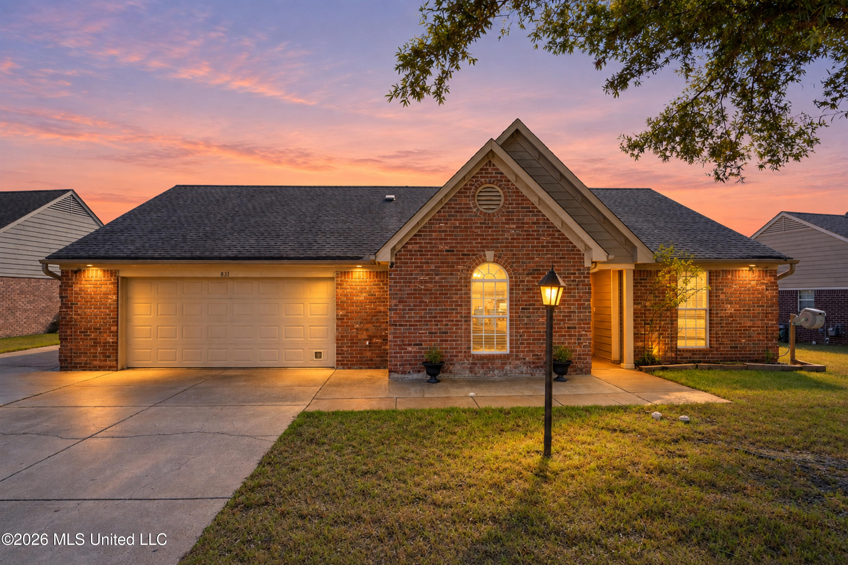 831 Lakemont Drive Property Photo 1