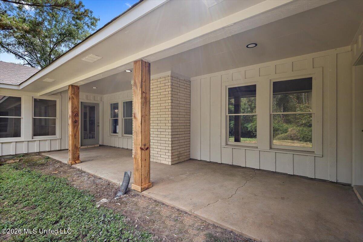 101 Susan Circle Property Photo 38