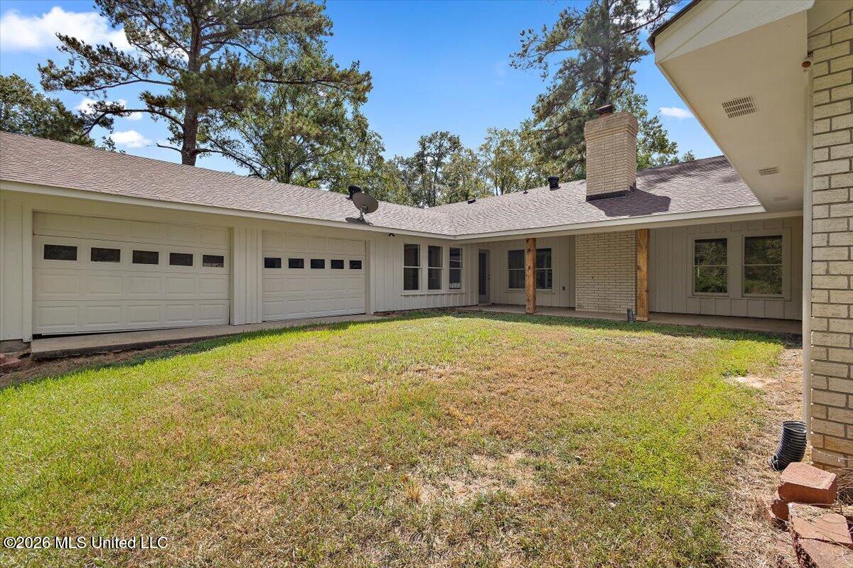 101 Susan Circle Property Photo 39