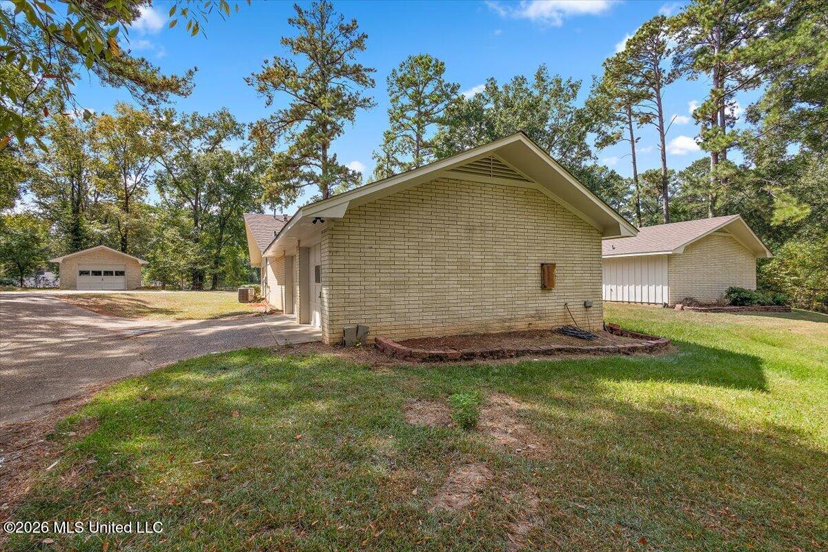101 Susan Circle Property Photo 42