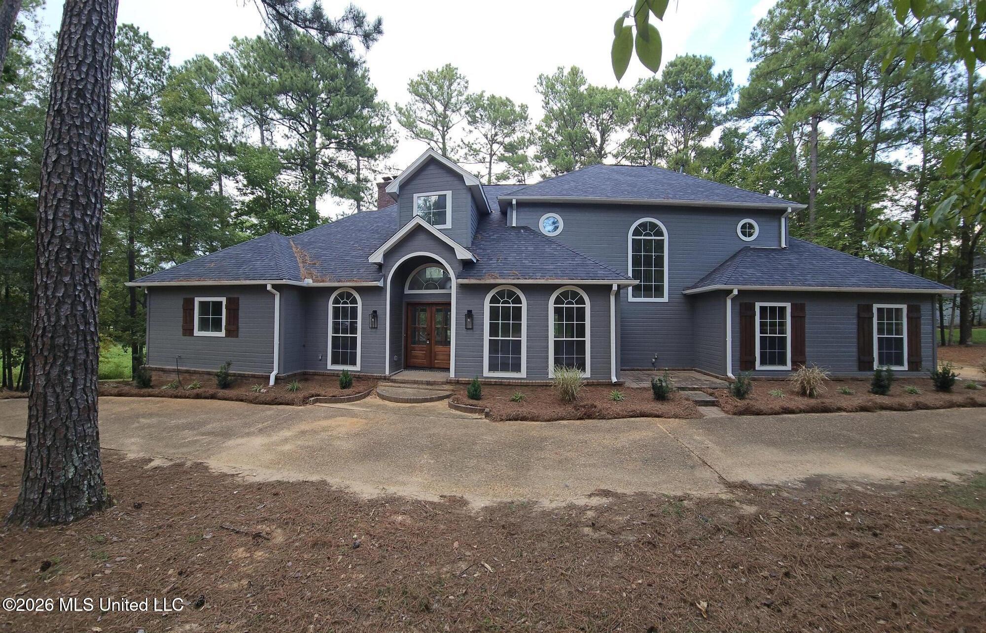 155 Bridlewood Drive Property Photo 2