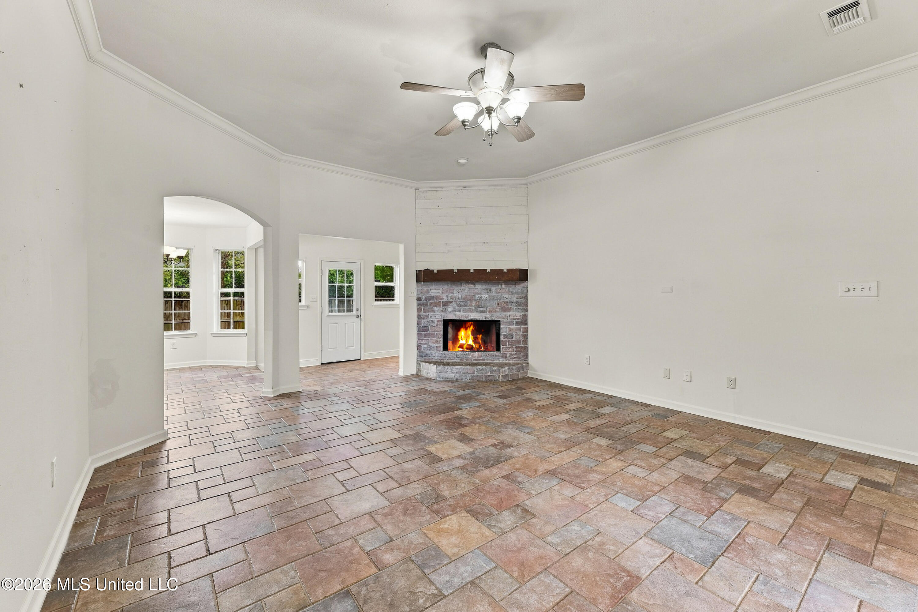 8316 Kaleki Court Property Photo 5