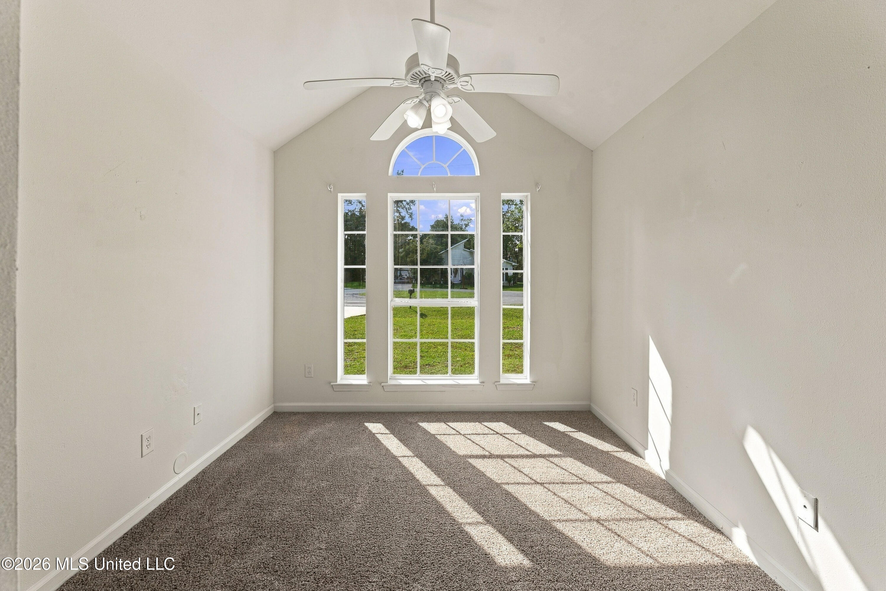 8316 Kaleki Court Property Photo 9