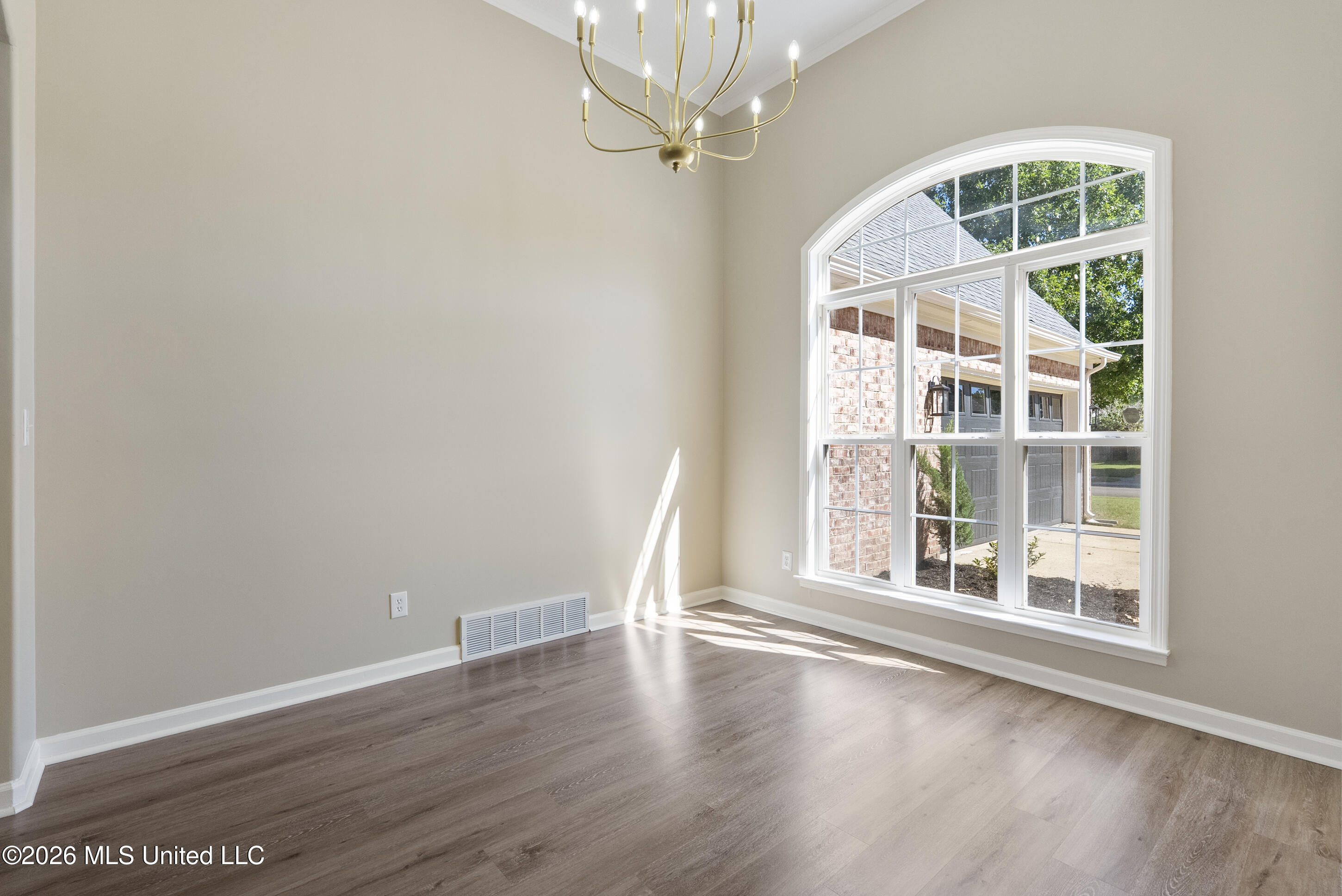 7081 Windswept Lane Property Photo 6