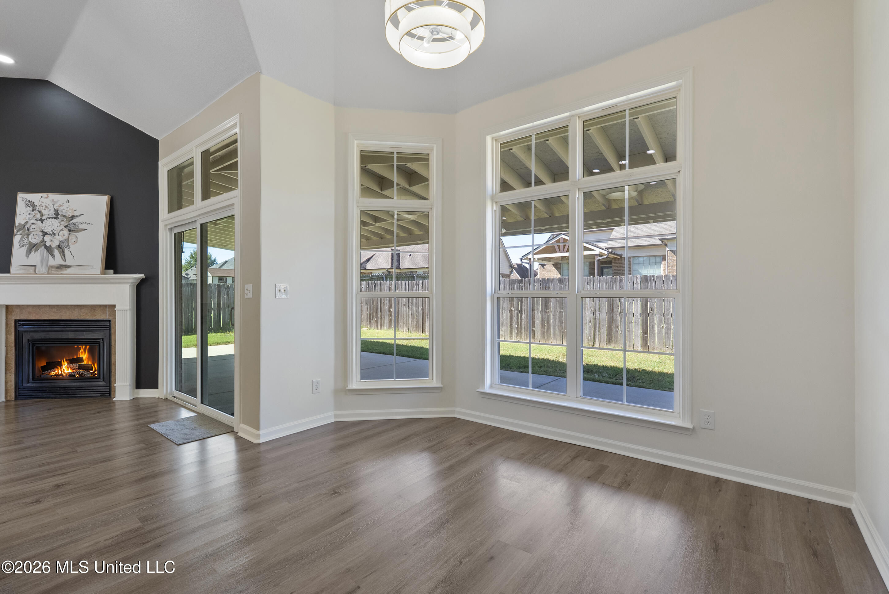 7081 Windswept Lane Property Photo 11
