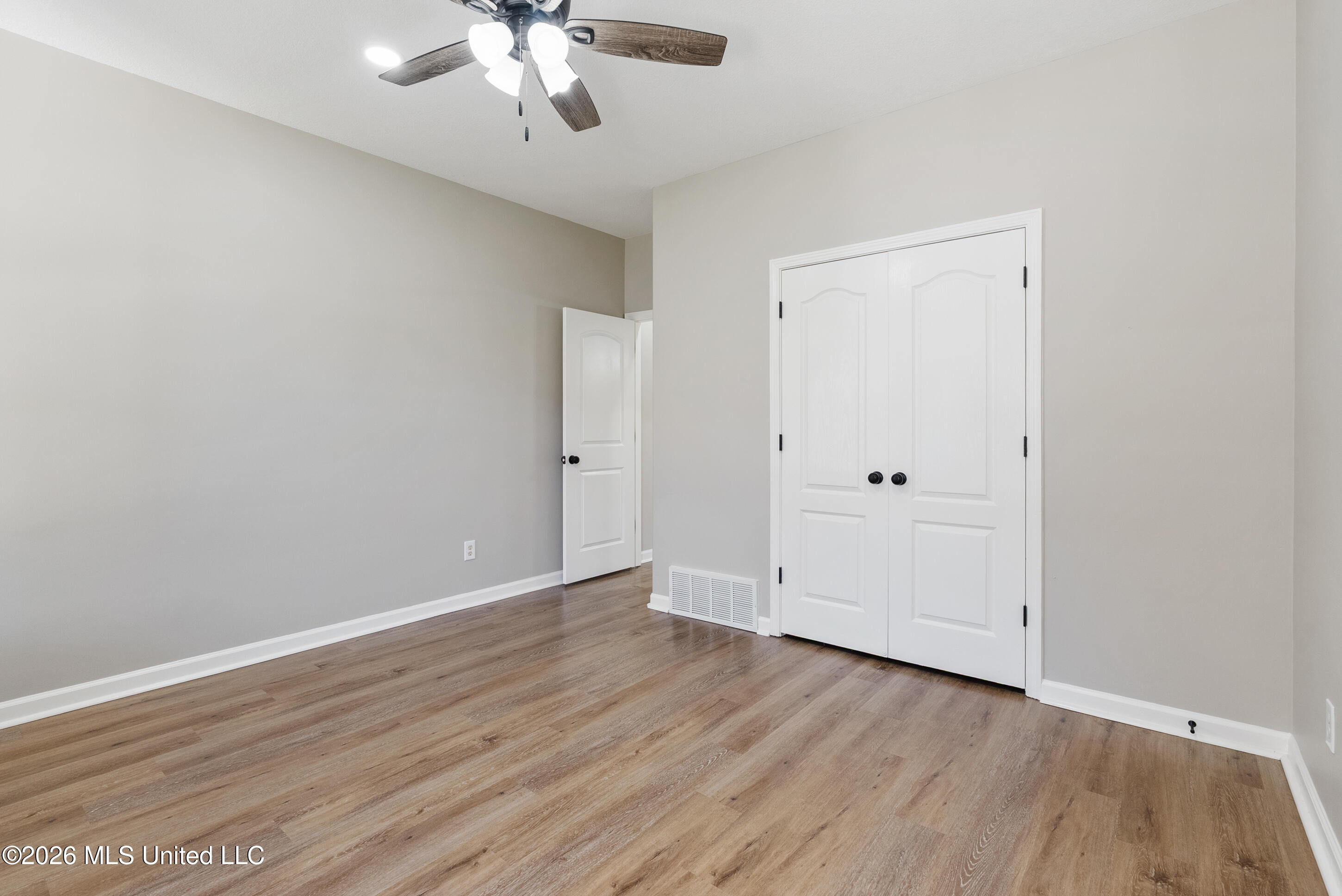 7081 Windswept Lane Property Photo 23