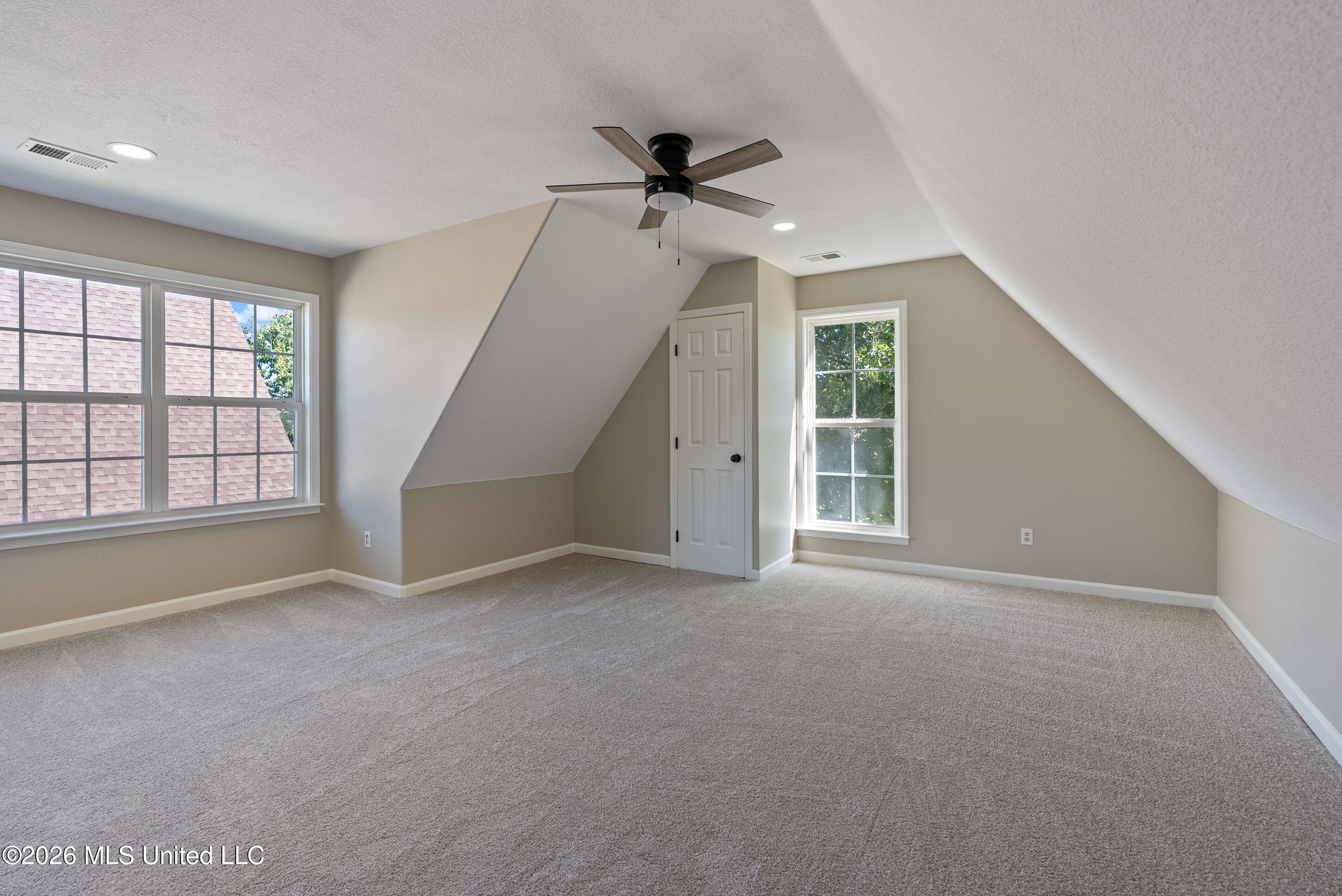 7081 Windswept Lane Property Photo 31