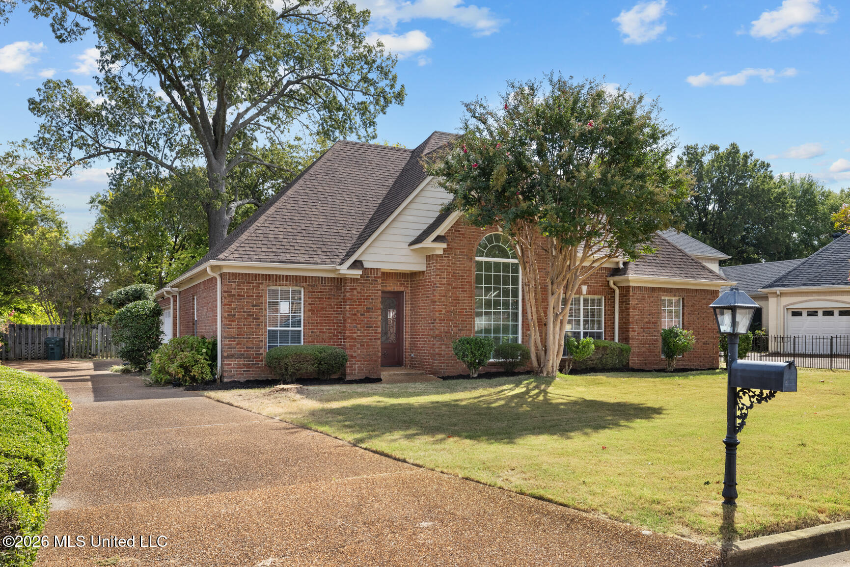 7204 Golden Oaks Loop Property Photo 2