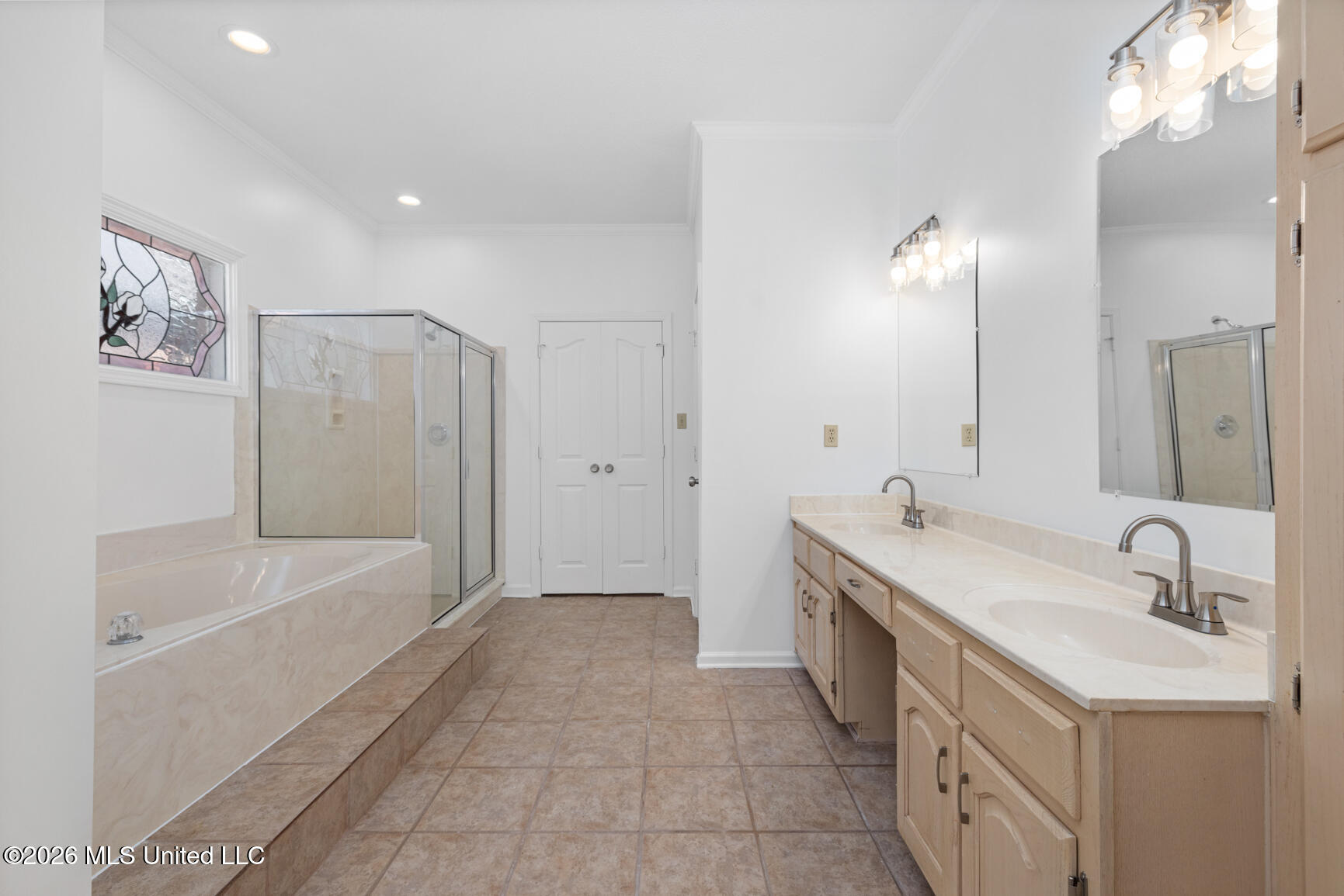 7204 Golden Oaks Loop Property Photo 20