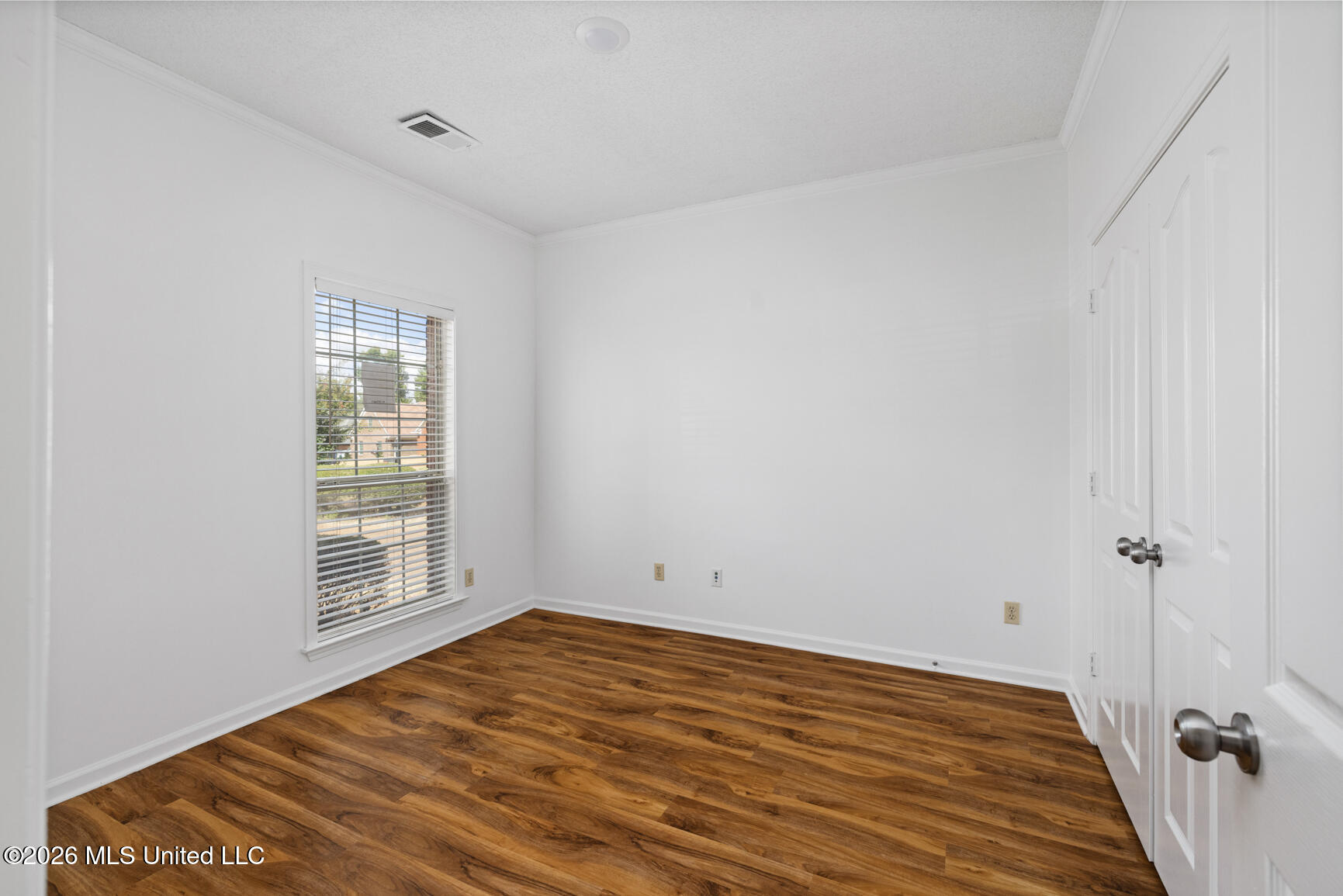 7204 Golden Oaks Loop Property Photo 25