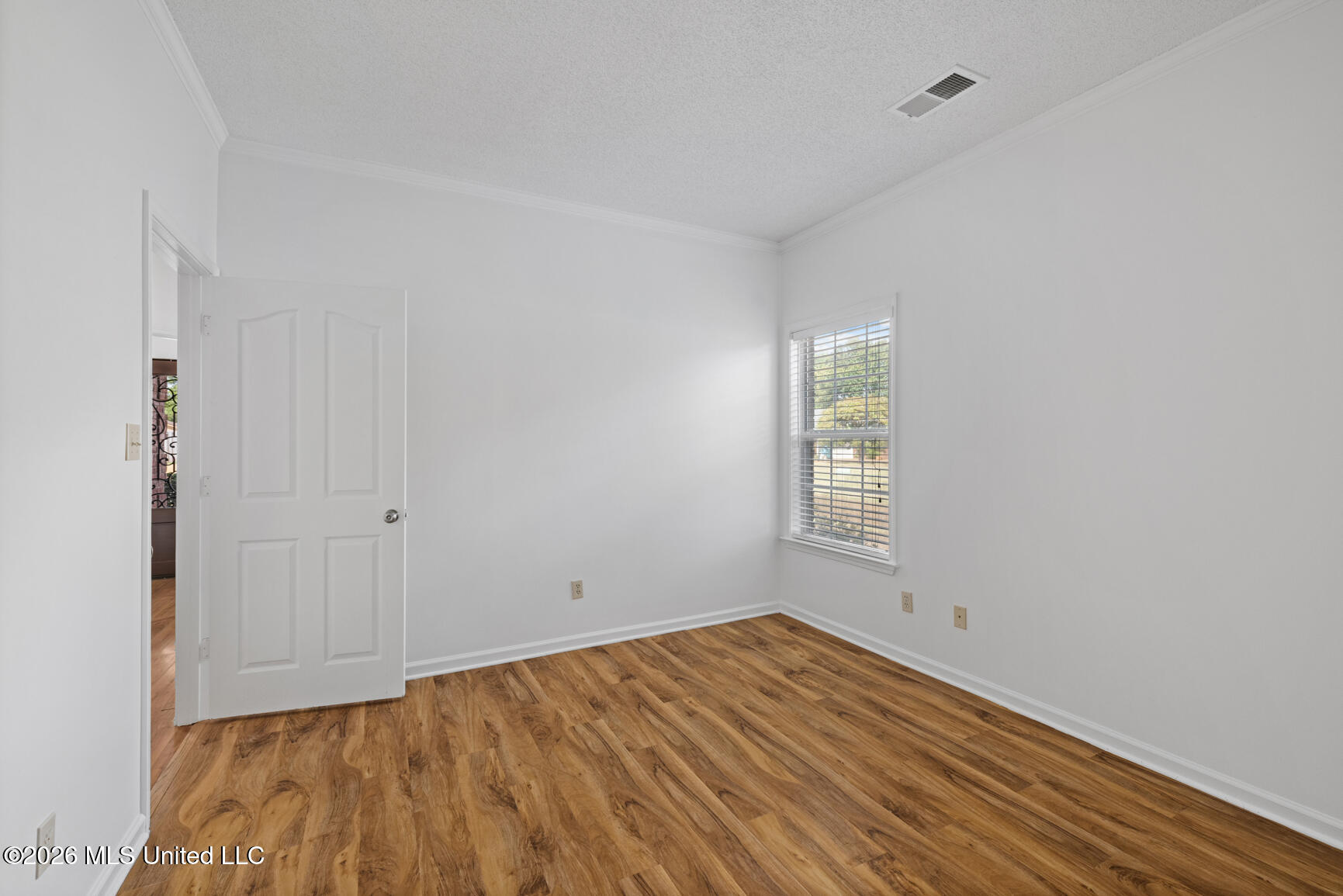 7204 Golden Oaks Loop Property Photo 29