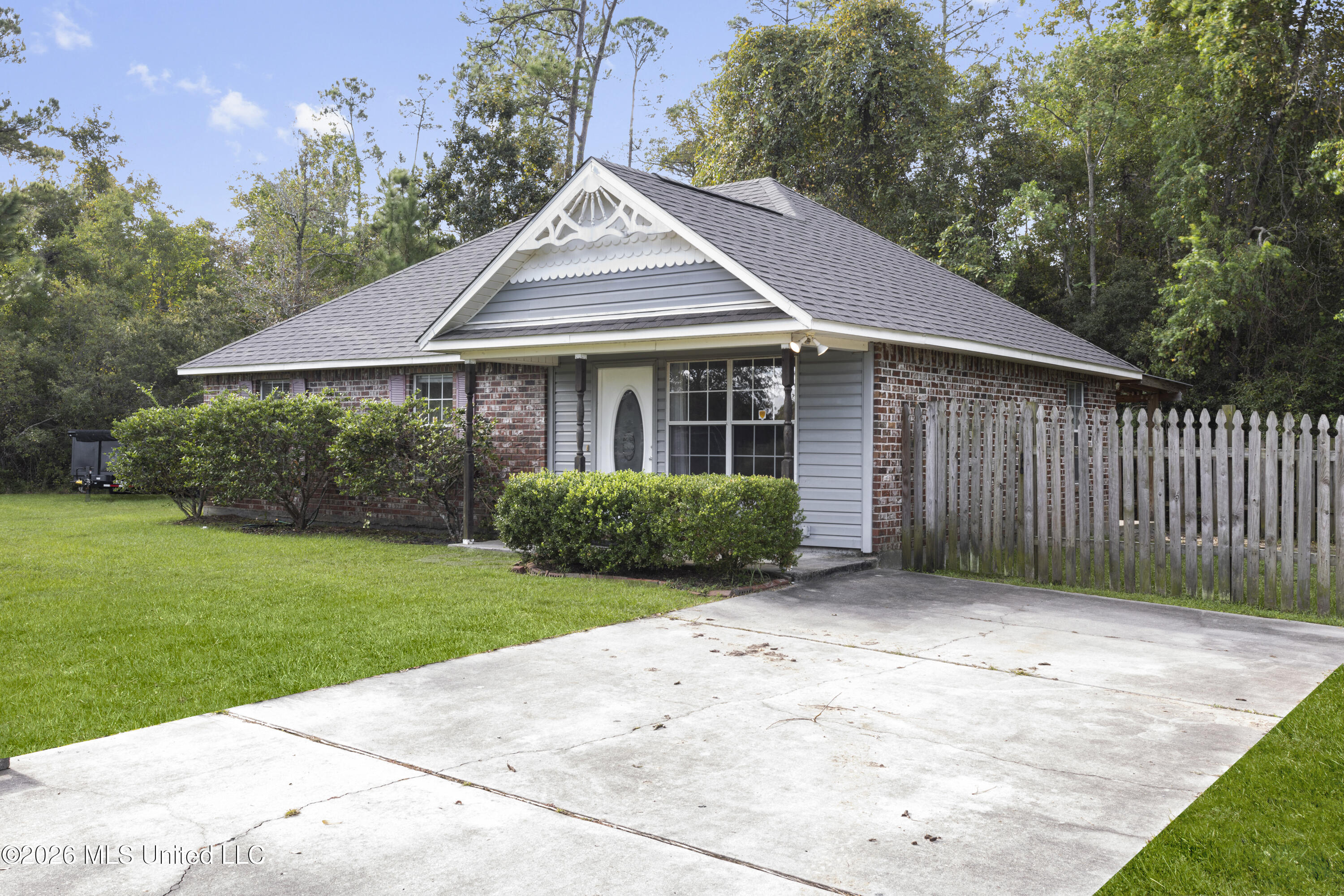 660 Keller Street Property Photo 2