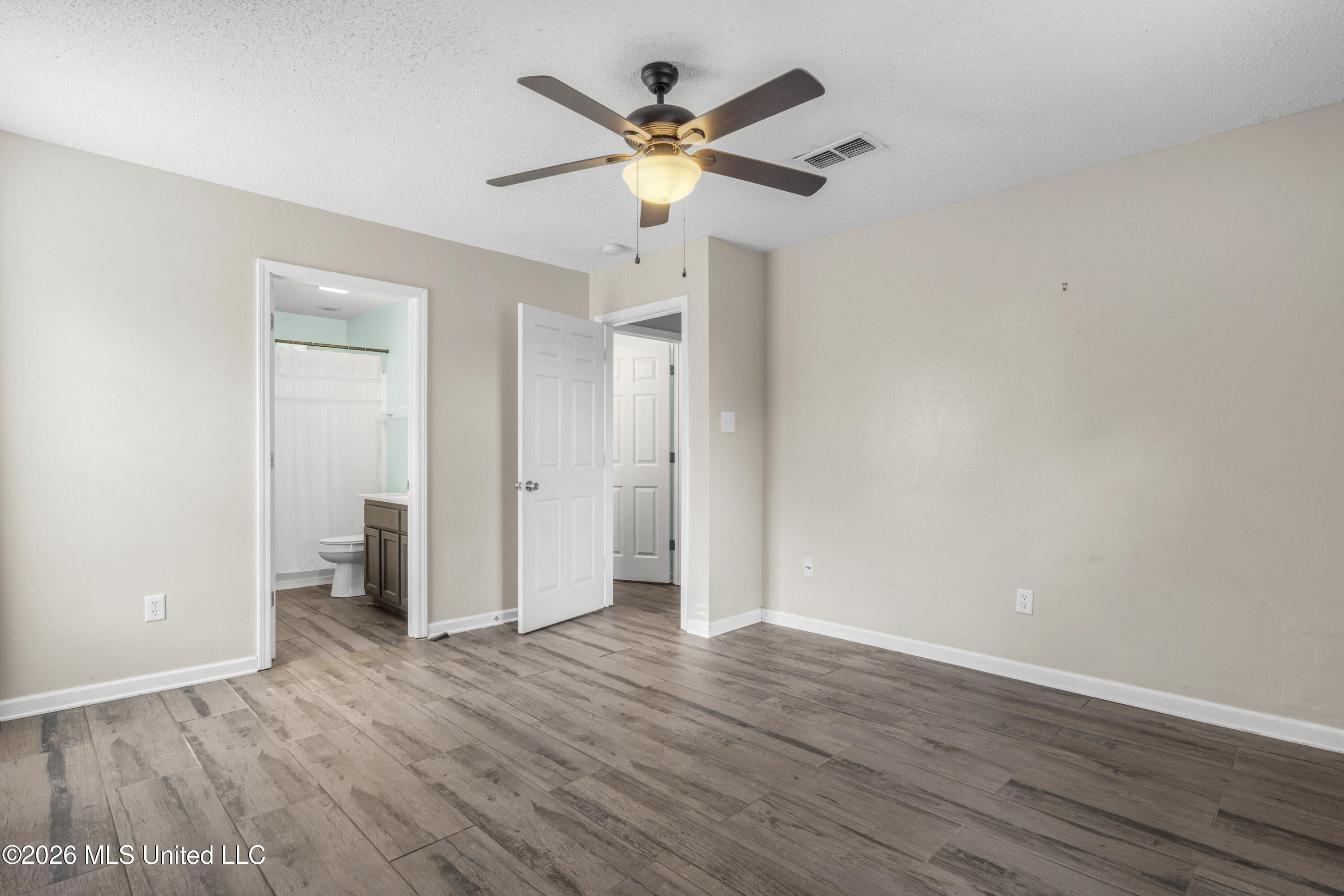 660 Keller Street Property Photo 16