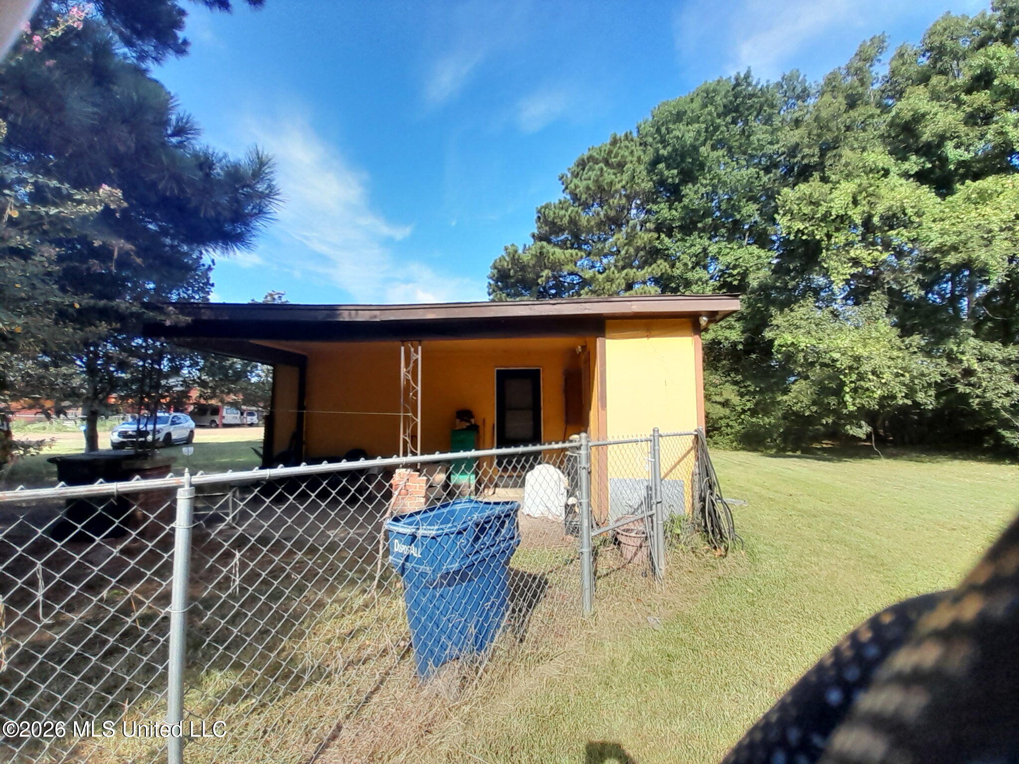124 Chinn Drive Property Photo 2