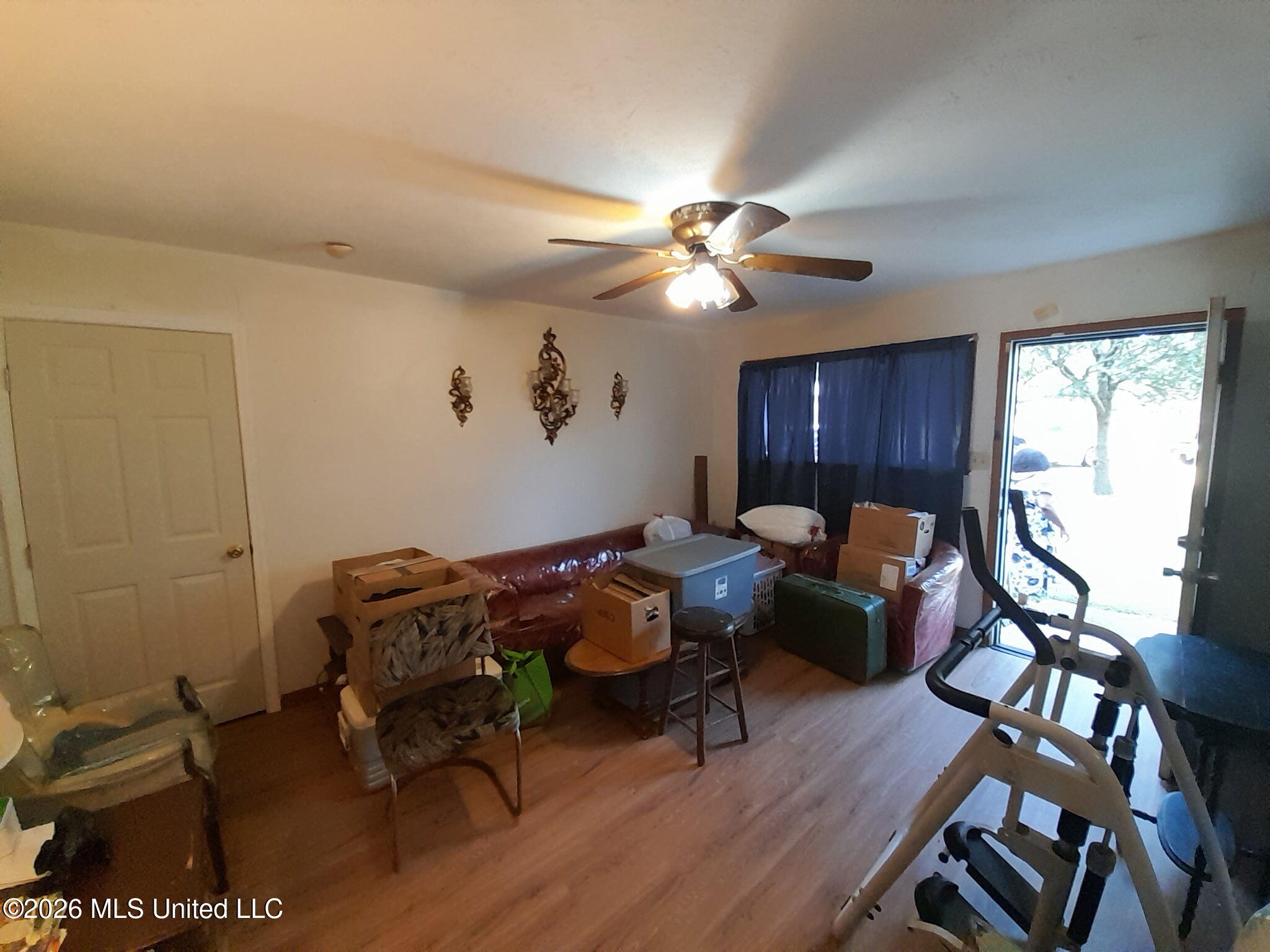 124 Chinn Drive Property Photo 5