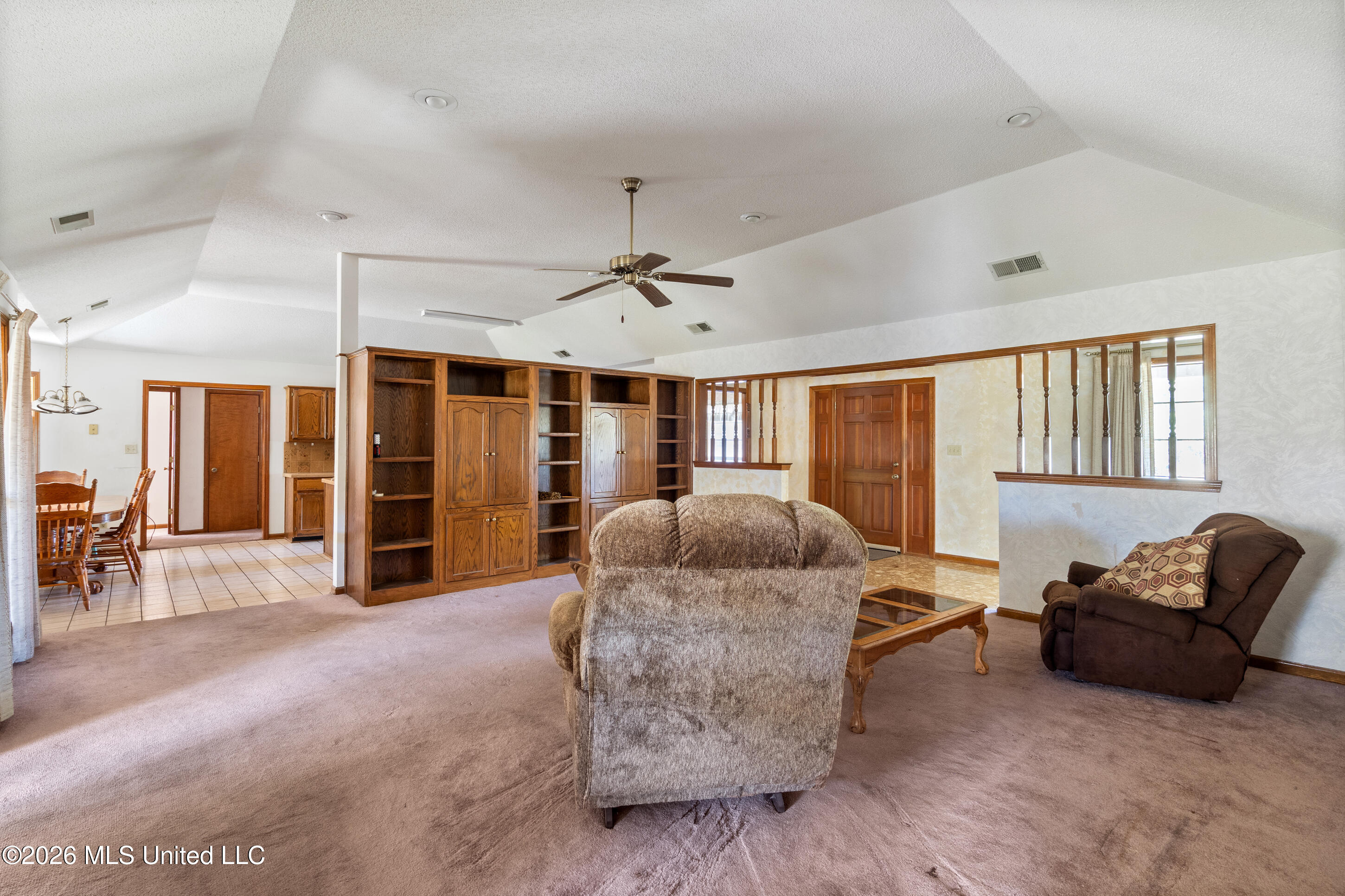 4075 Davall Drive Property Photo 6