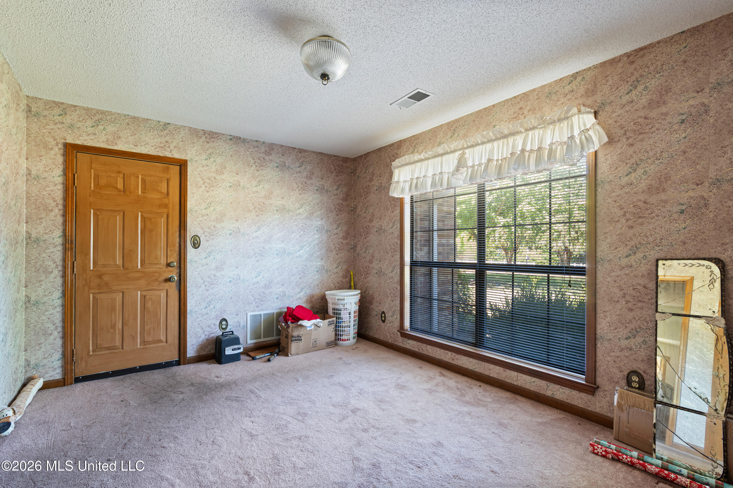 4075 Davall Drive Property Photo 10