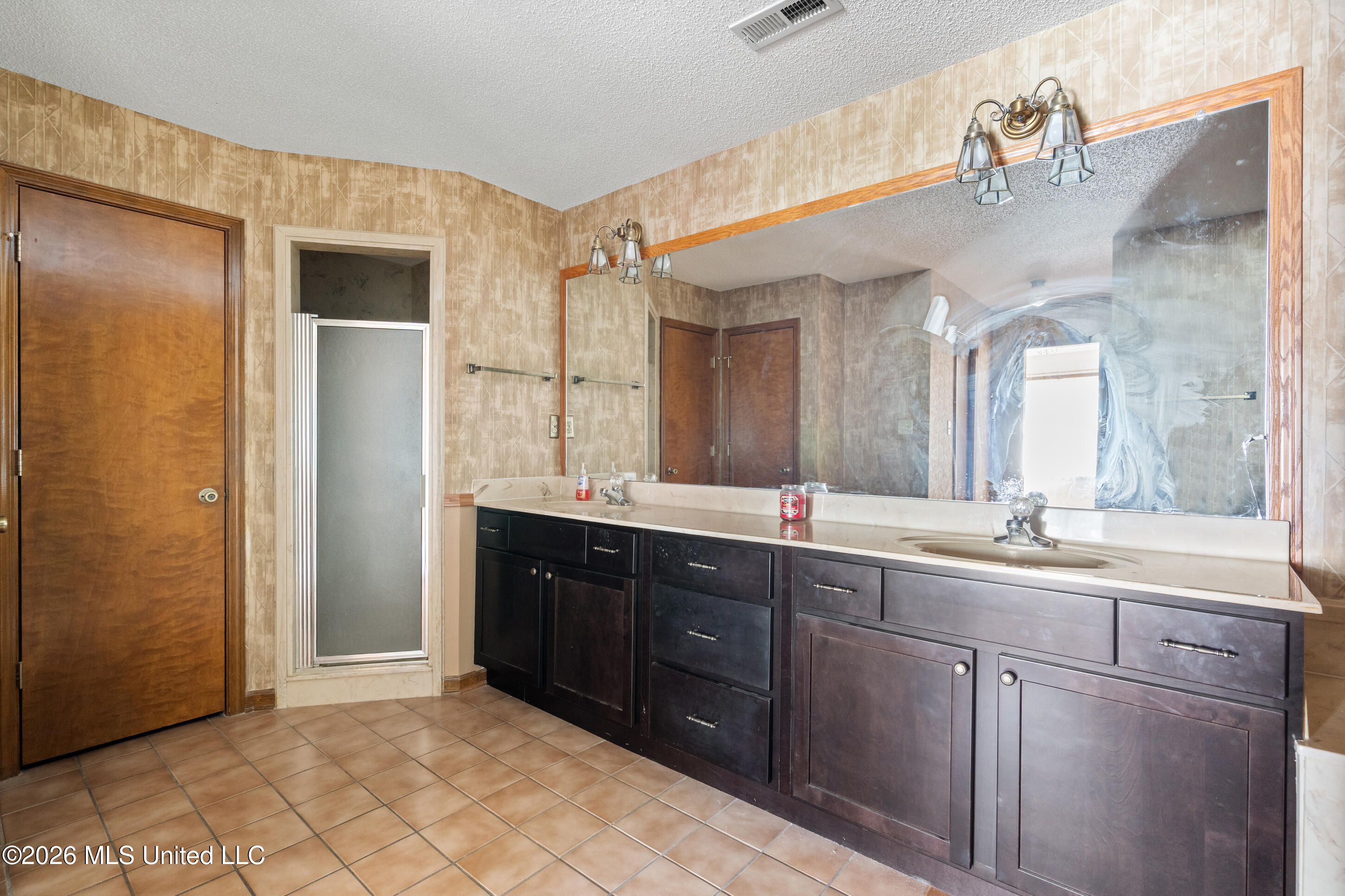 4075 Davall Drive Property Photo 15