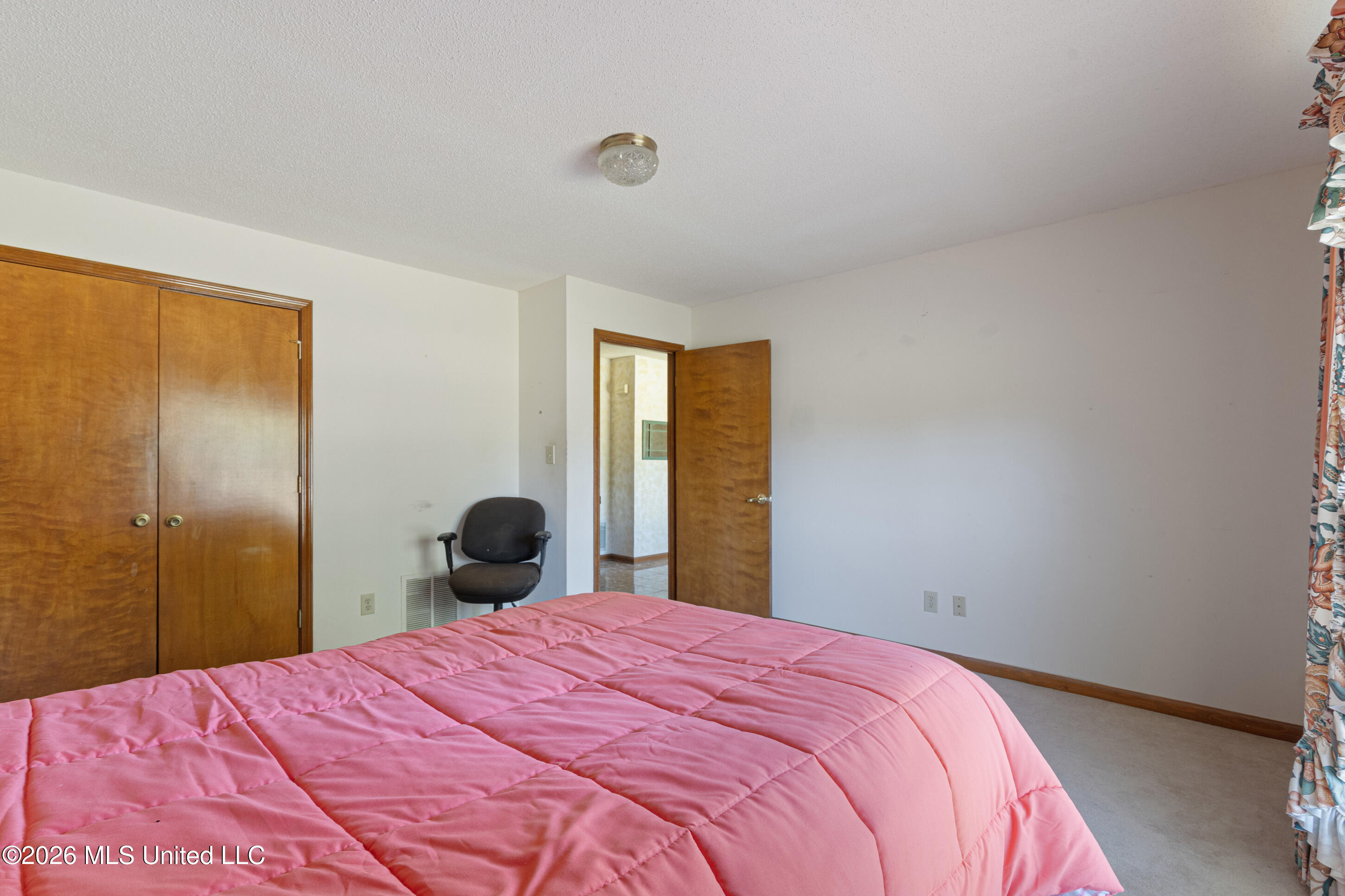 4075 Davall Drive Property Photo 23