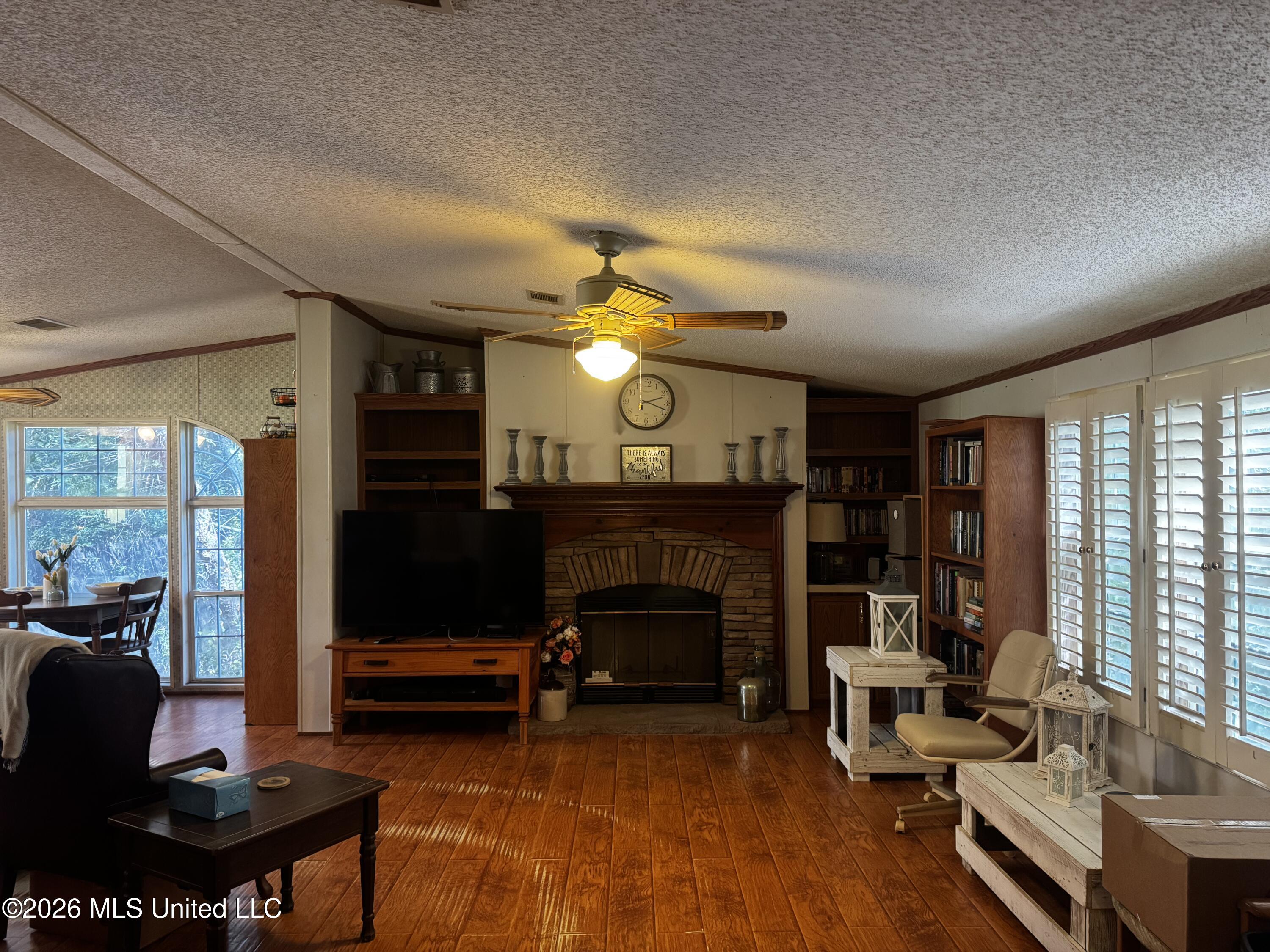 11012 Fox Ridge Drive Property Photo 11