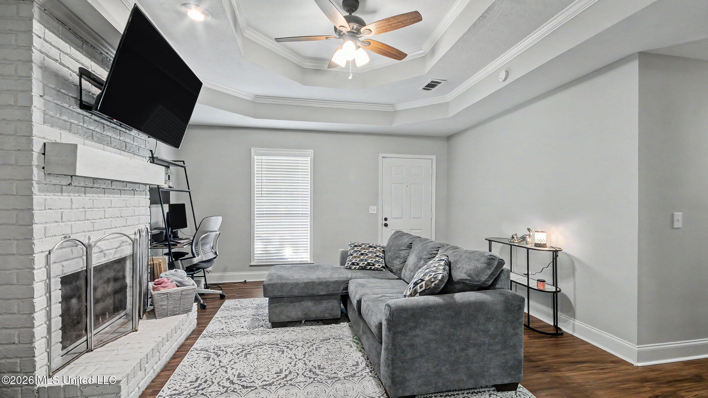 4262 Glennoak Circle Property Photo 11