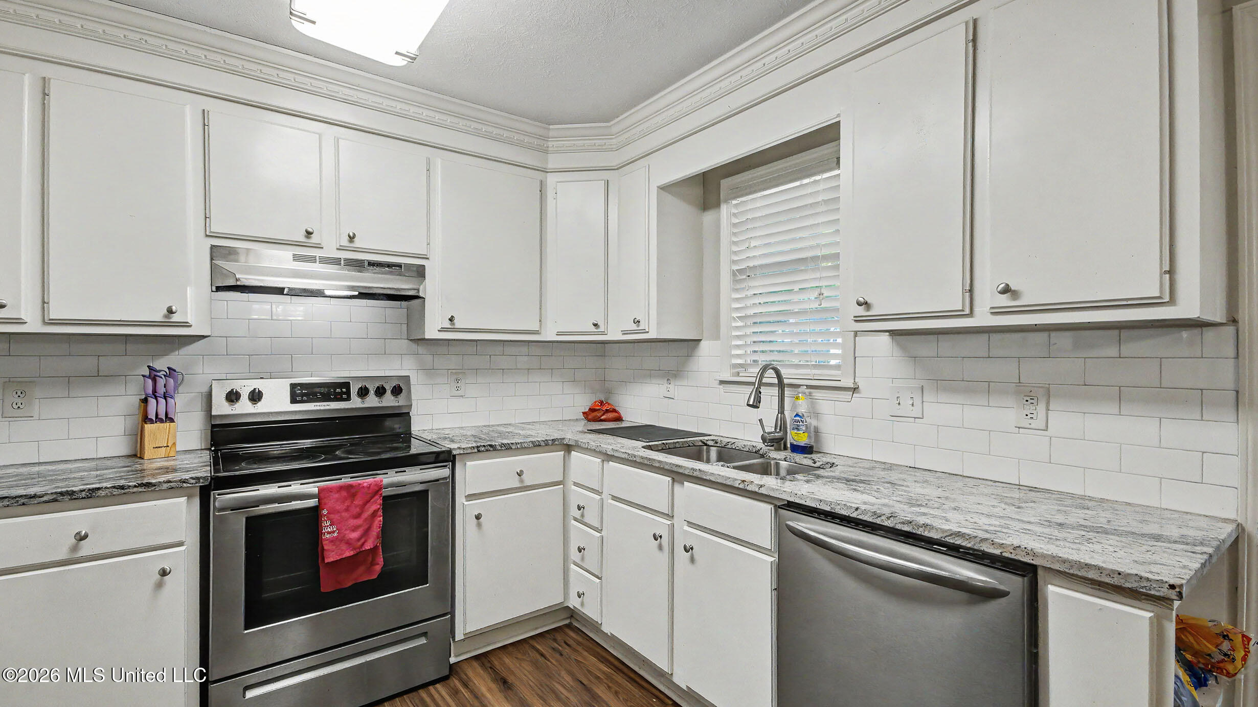 4262 Glennoak Circle Property Photo 16