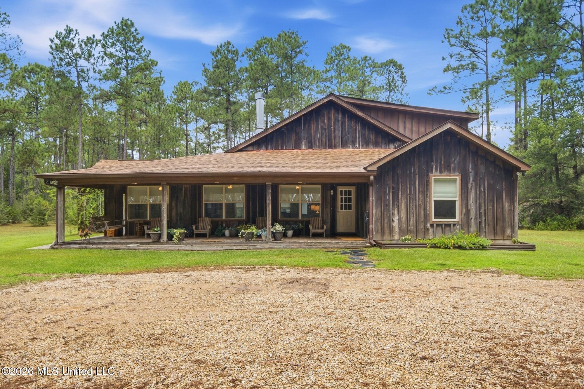 463 Jess Williams Road Property Photo 2