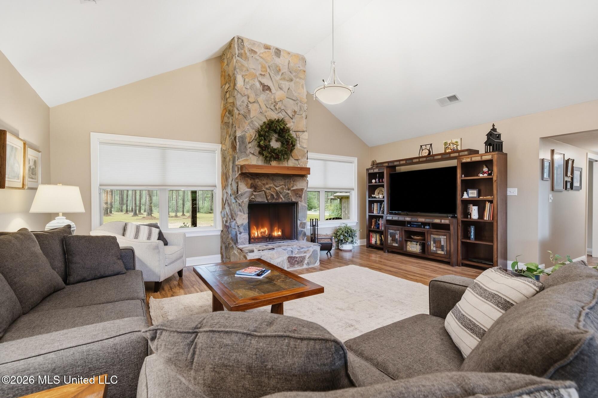 463 Jess Williams Road Property Photo 6