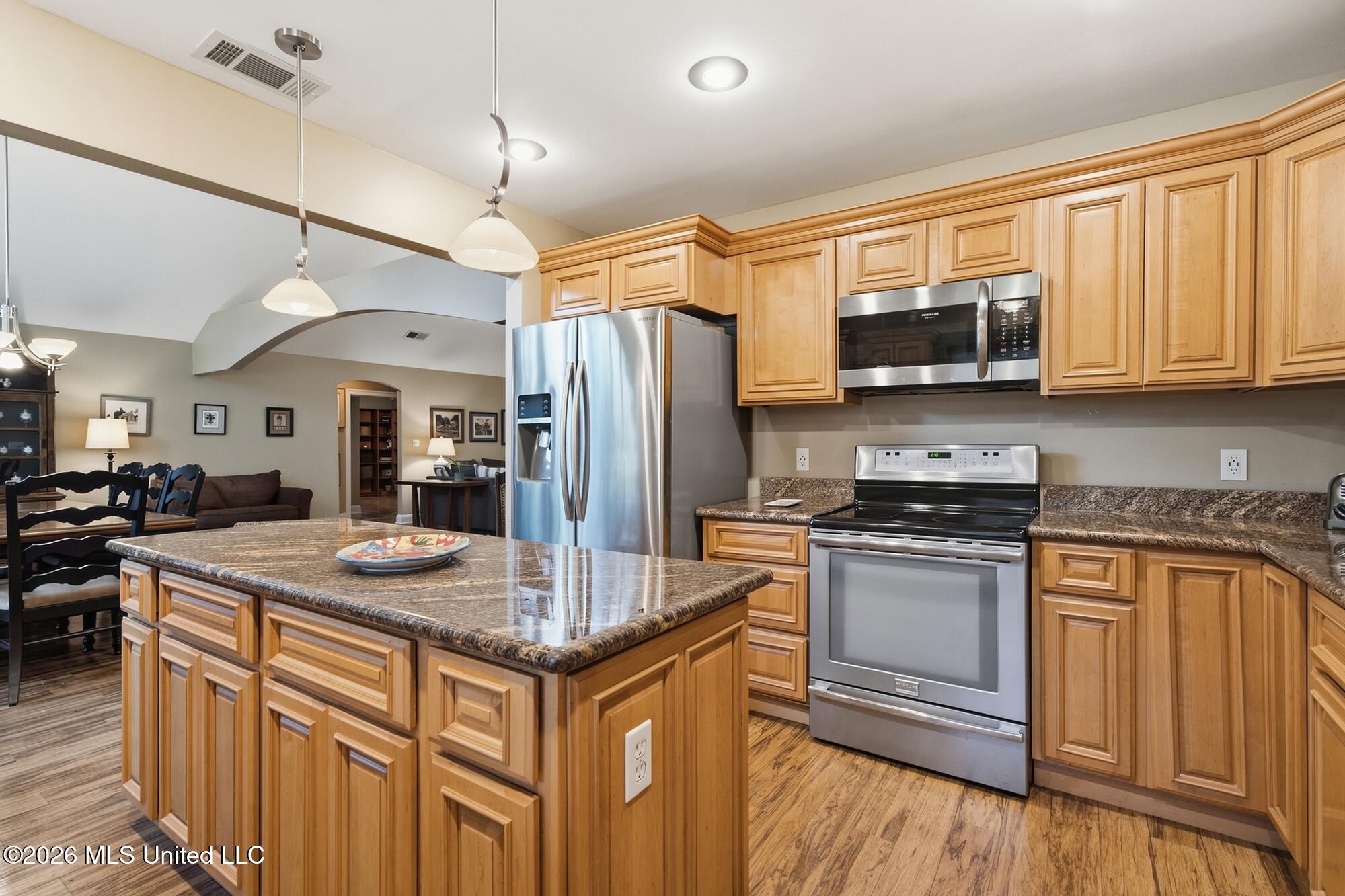 463 Jess Williams Road Property Photo 13