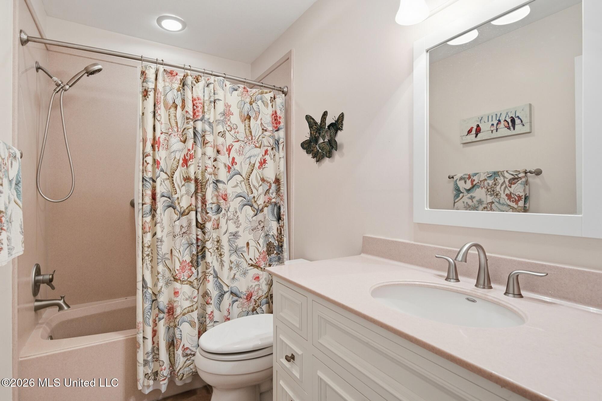 463 Jess Williams Road Property Photo 18