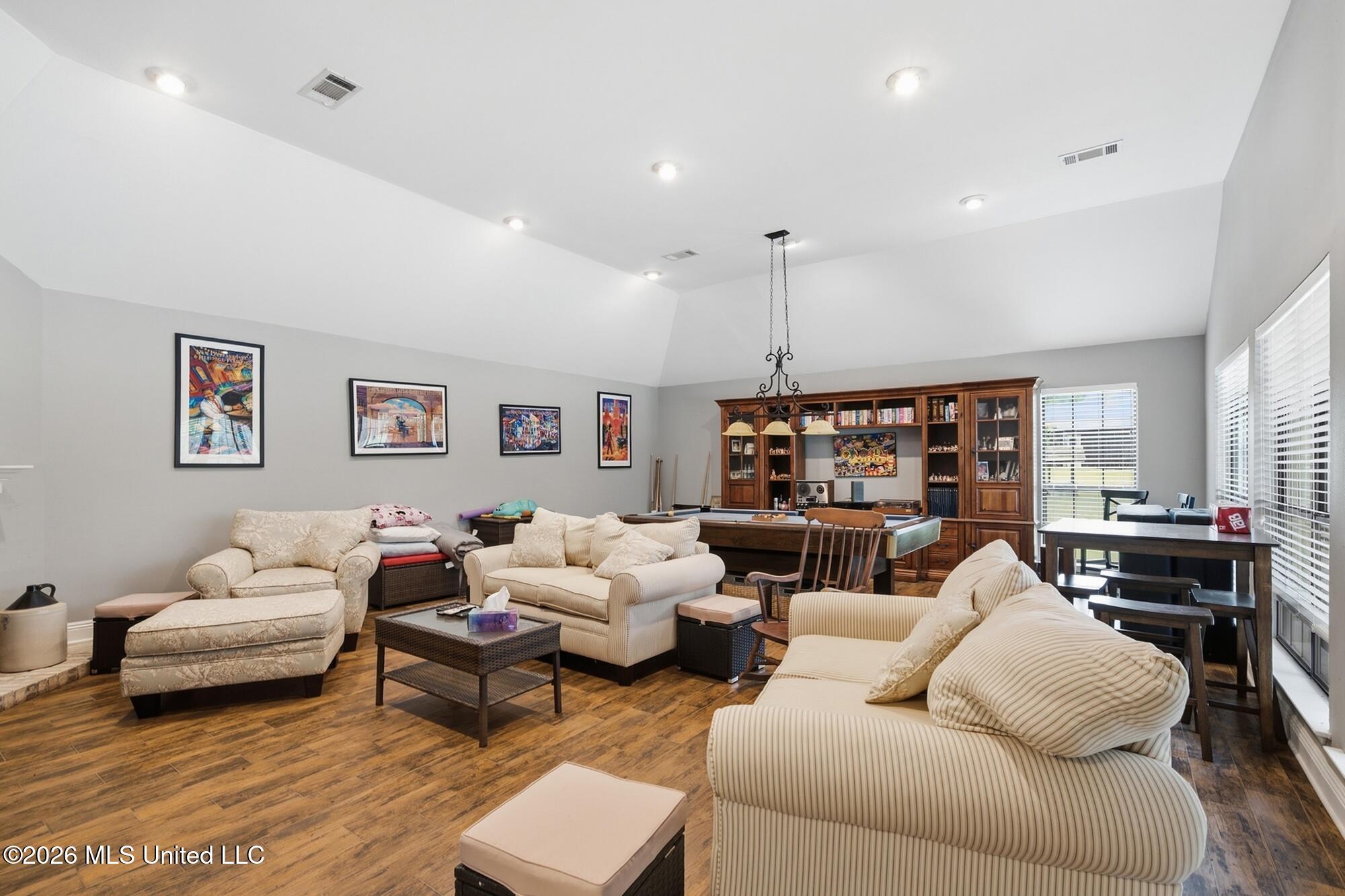 463 Jess Williams Road Property Photo 34