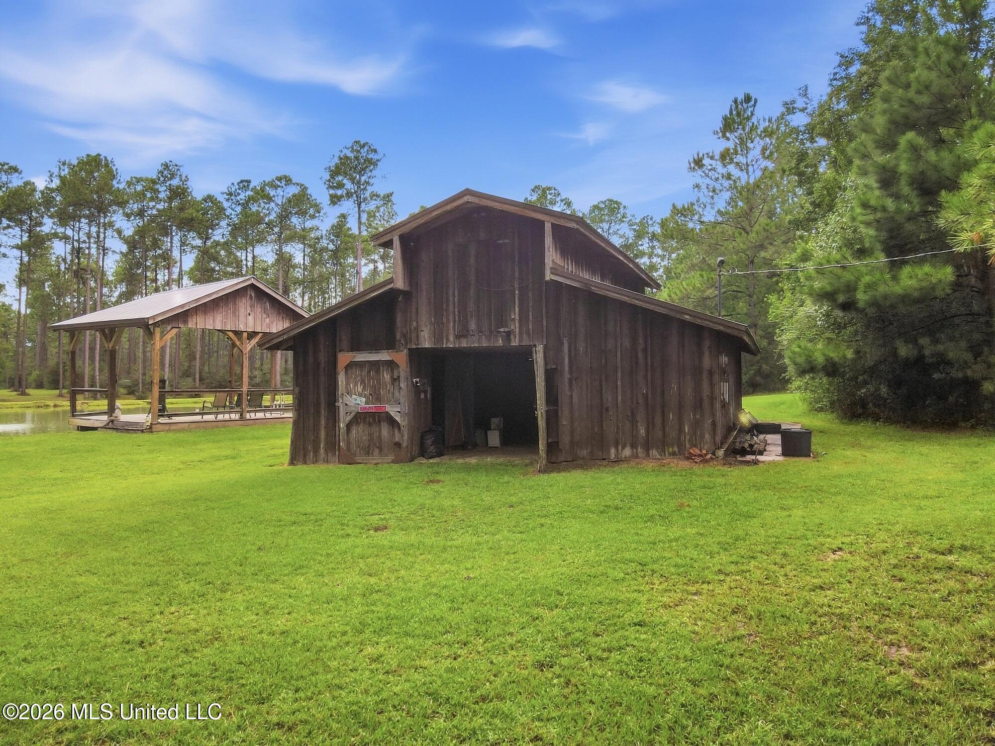 463 Jess Williams Road Property Photo 48