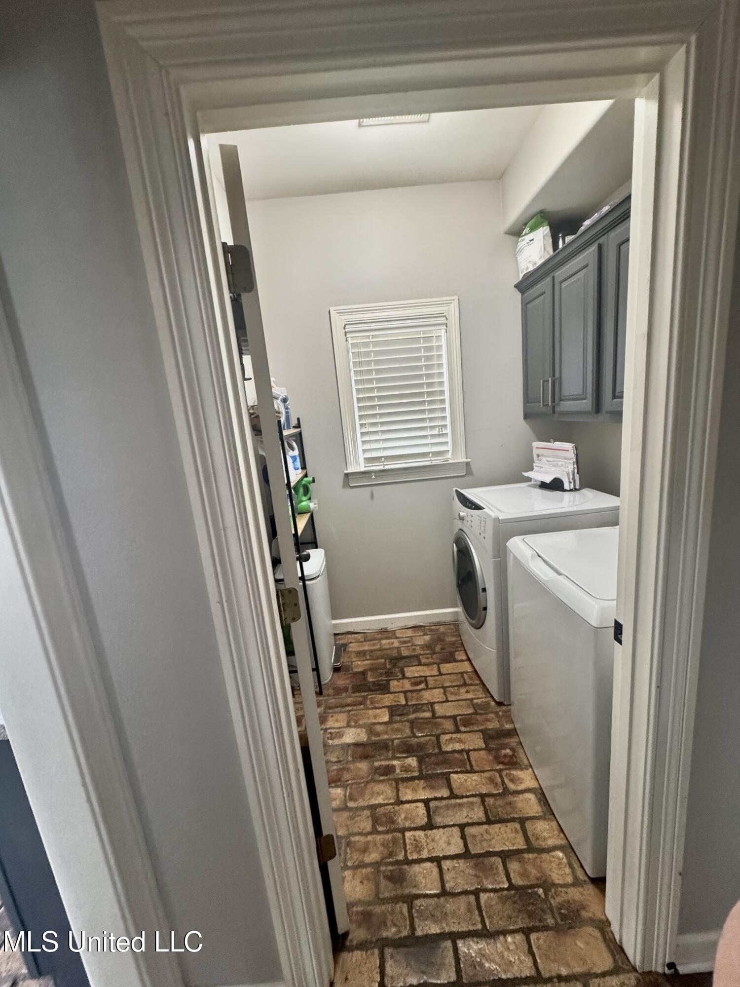 4896 Park North Drive Property Photo 10