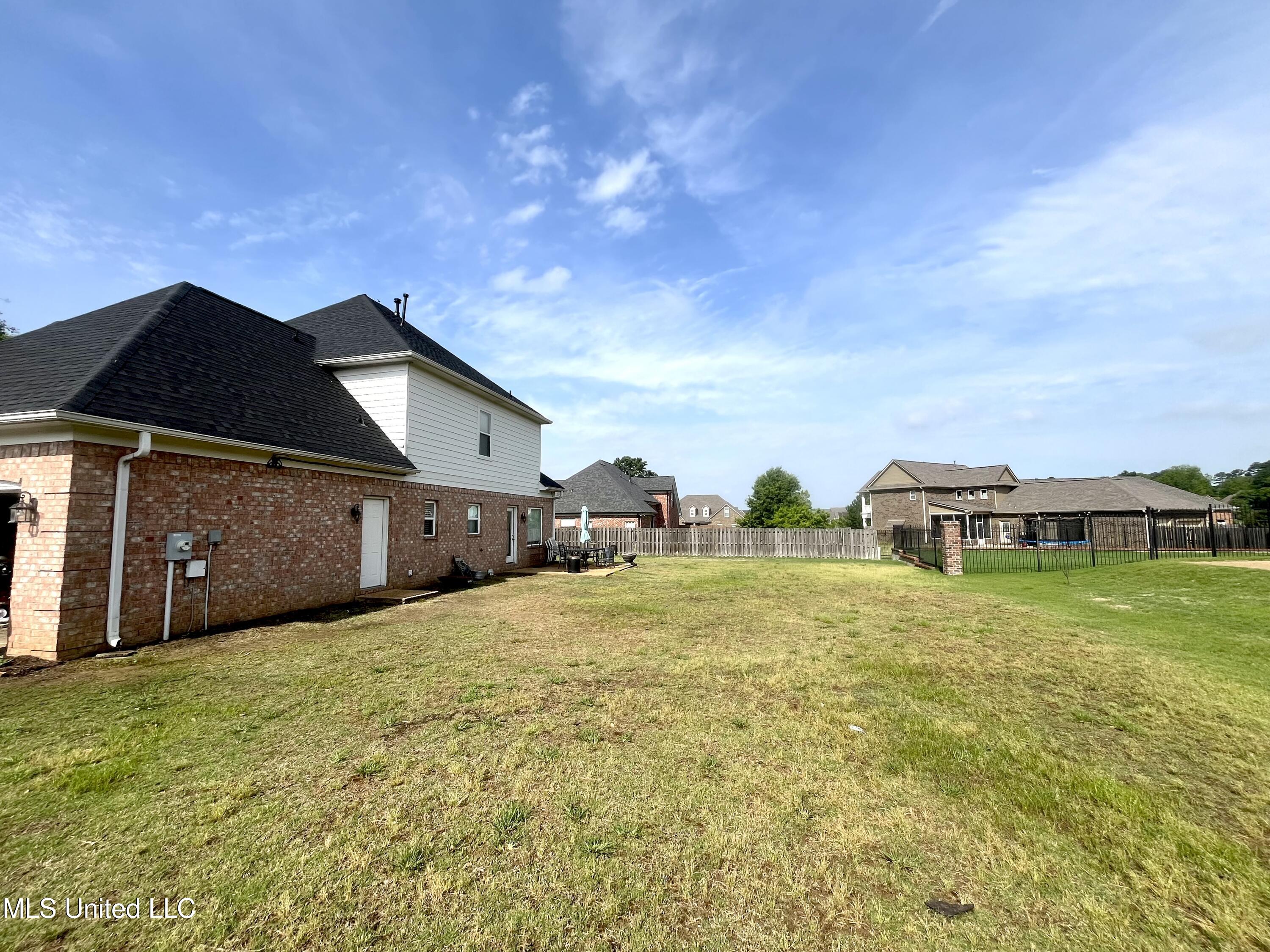 4896 Park North Drive Property Photo 21