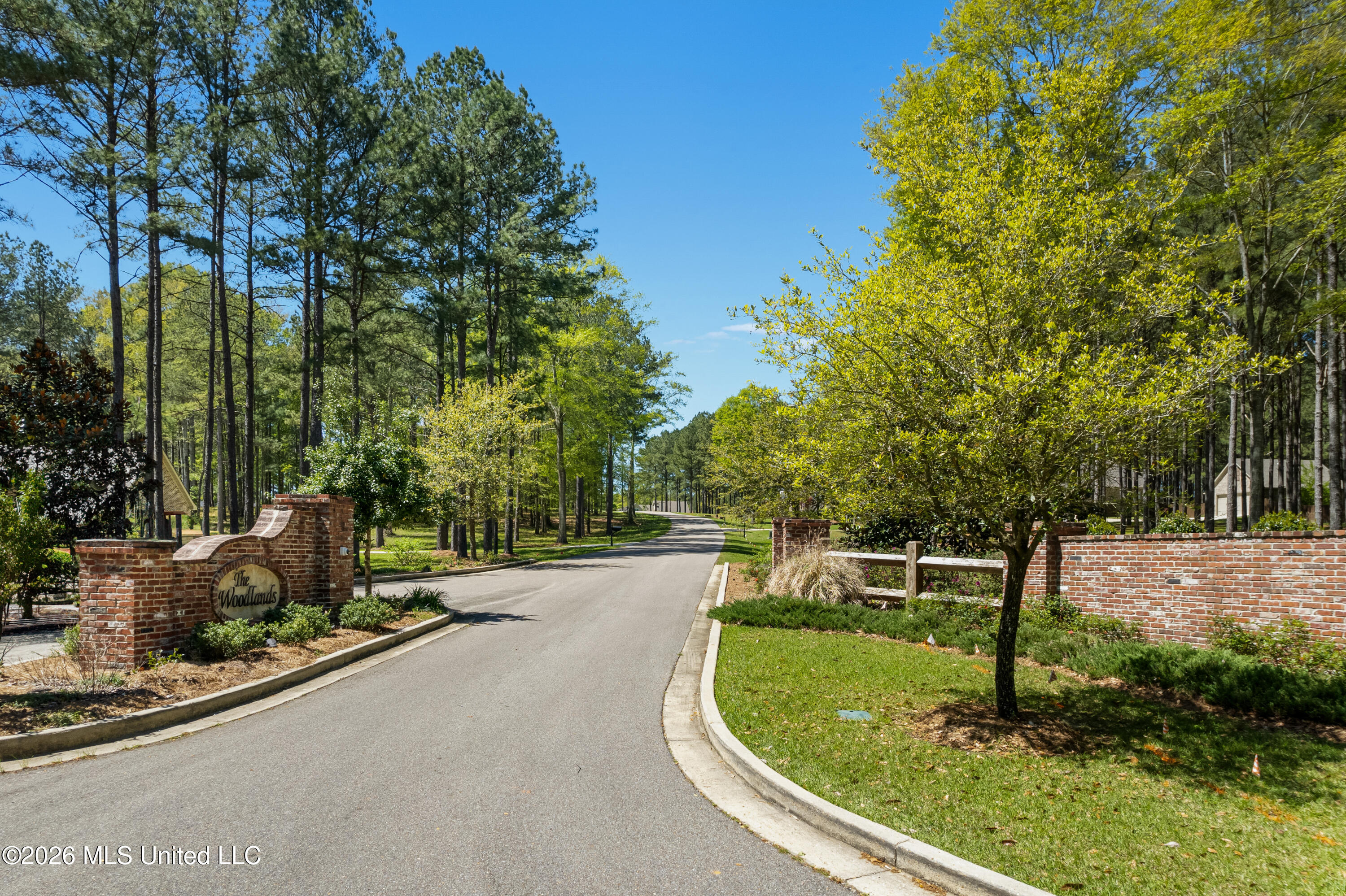 20 Timber Ridge Drive Property Photo 34