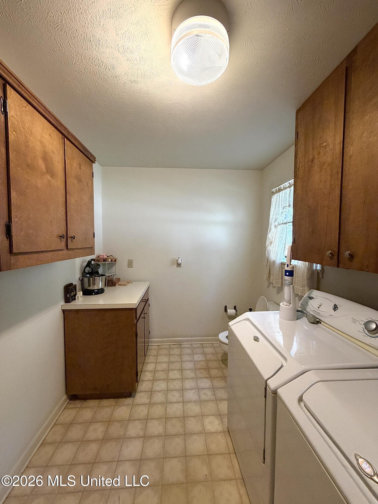 105 Linwood Court Property Photo 19